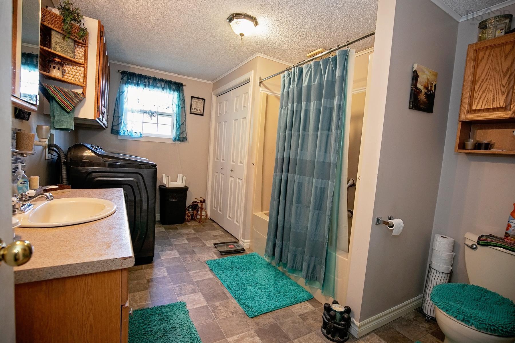$199,900.00: 12 Kent Drive, Amherst