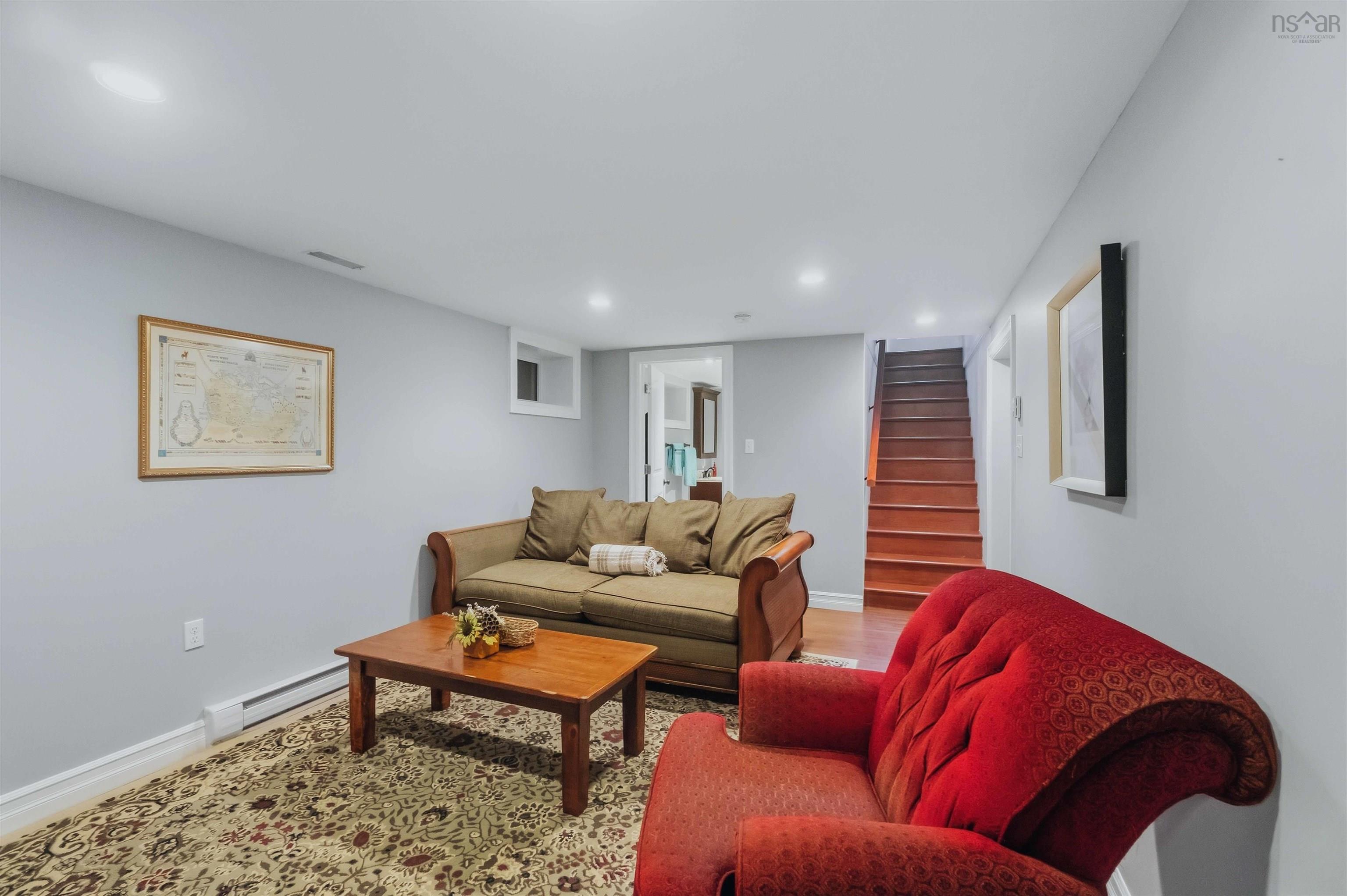 $529,900.00: 1023 High Street, Port Williams
