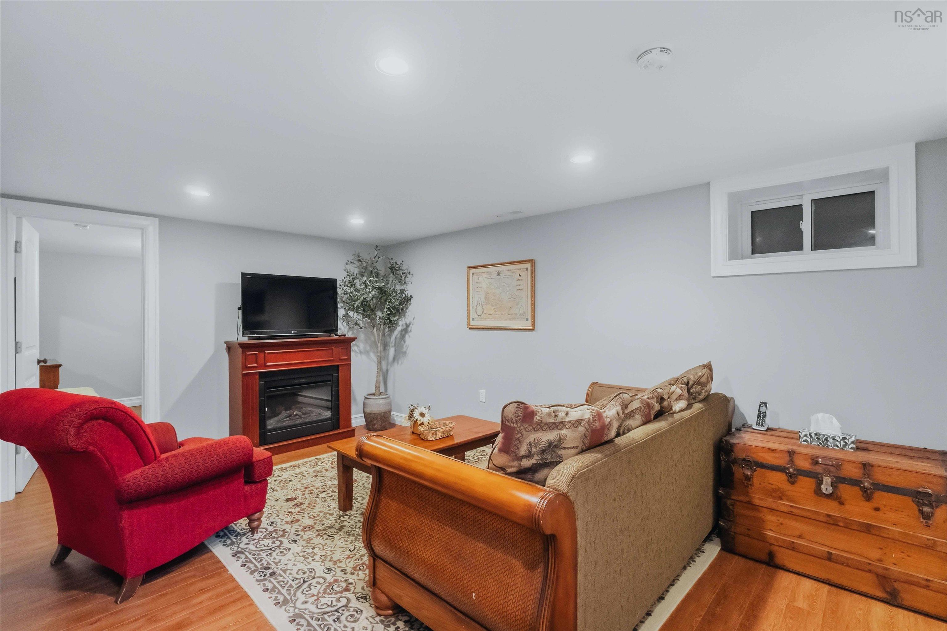 $529,900.00: 1023 High Street, Port Williams