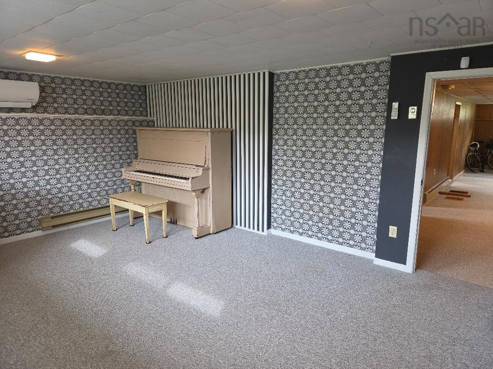 $369,900.00: 351 Pleasant St, Truro