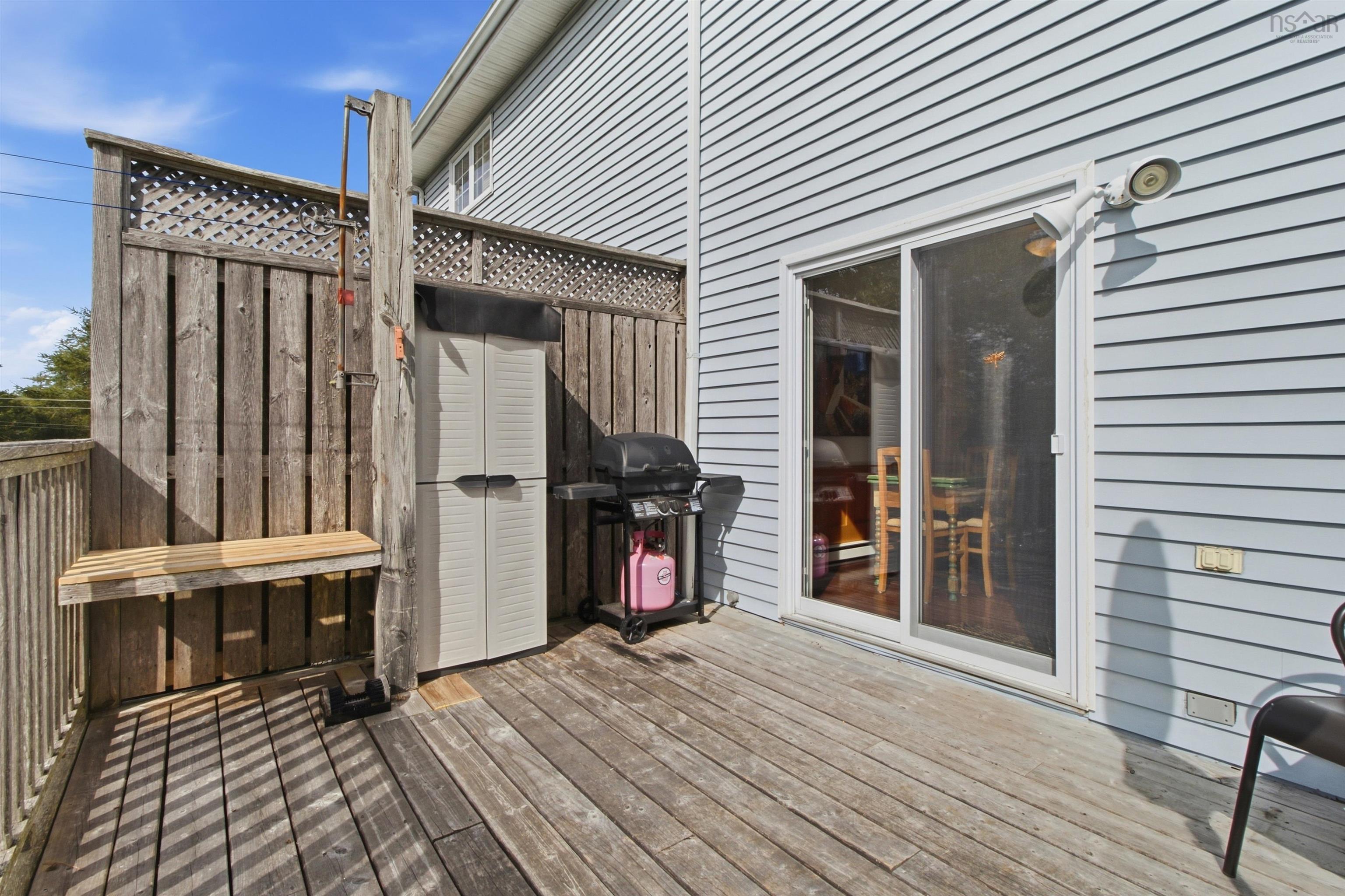 18 Red Maple Drive photo #31