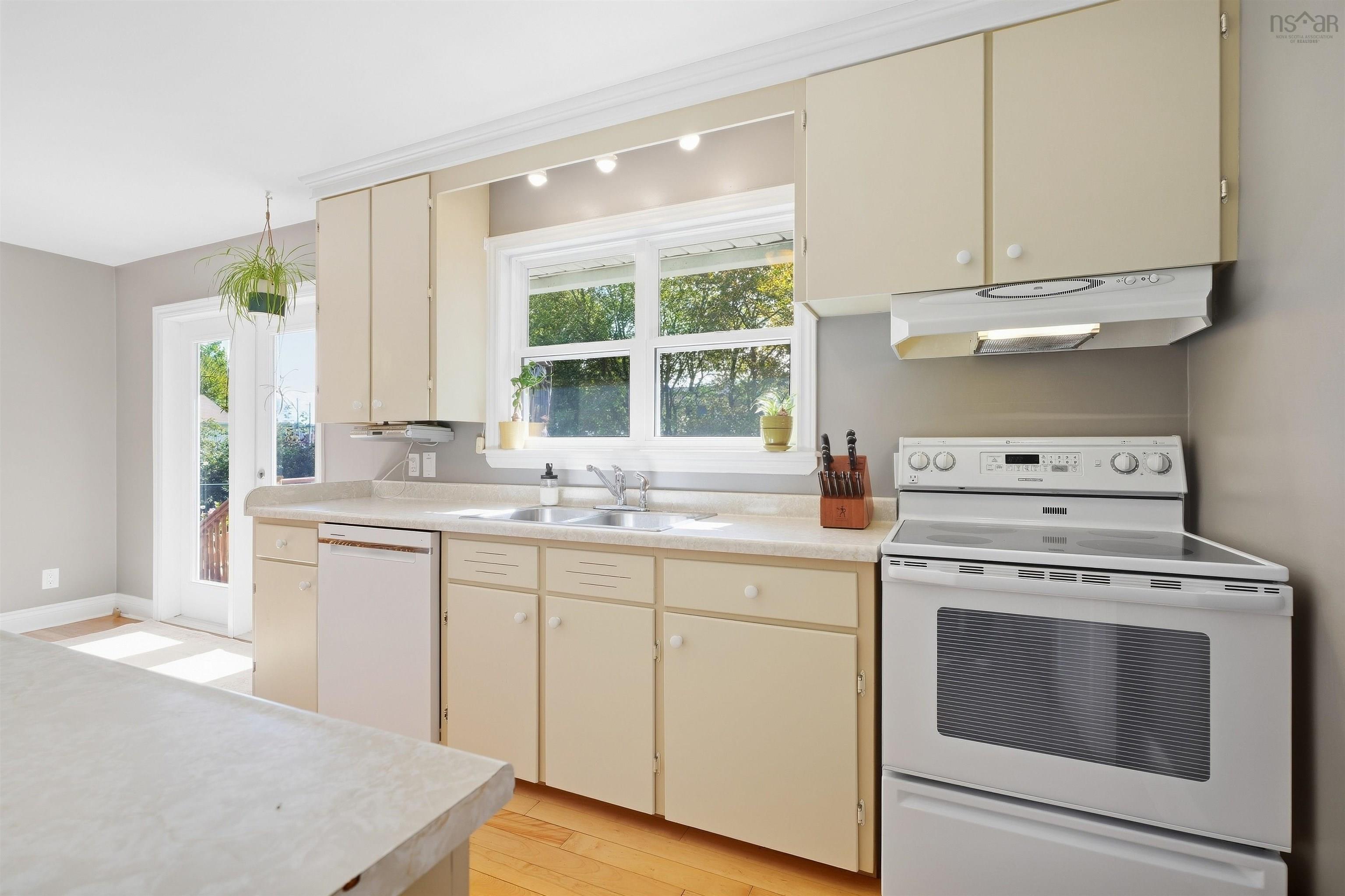 $480,000.00: 13 Elizabeth Street, Dartmouth