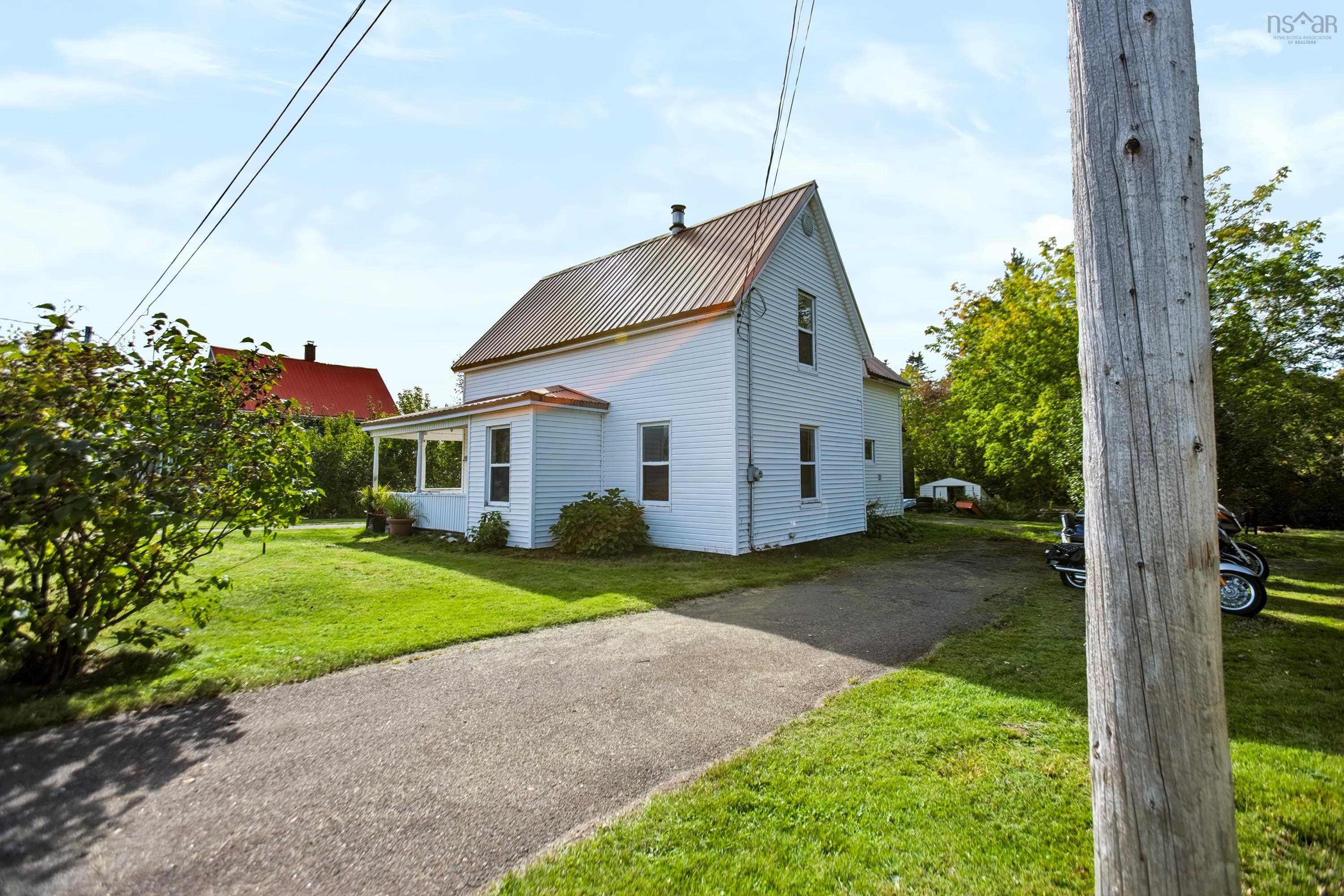 $224,900.00: 2599 Barronsfield Road, River Hebert