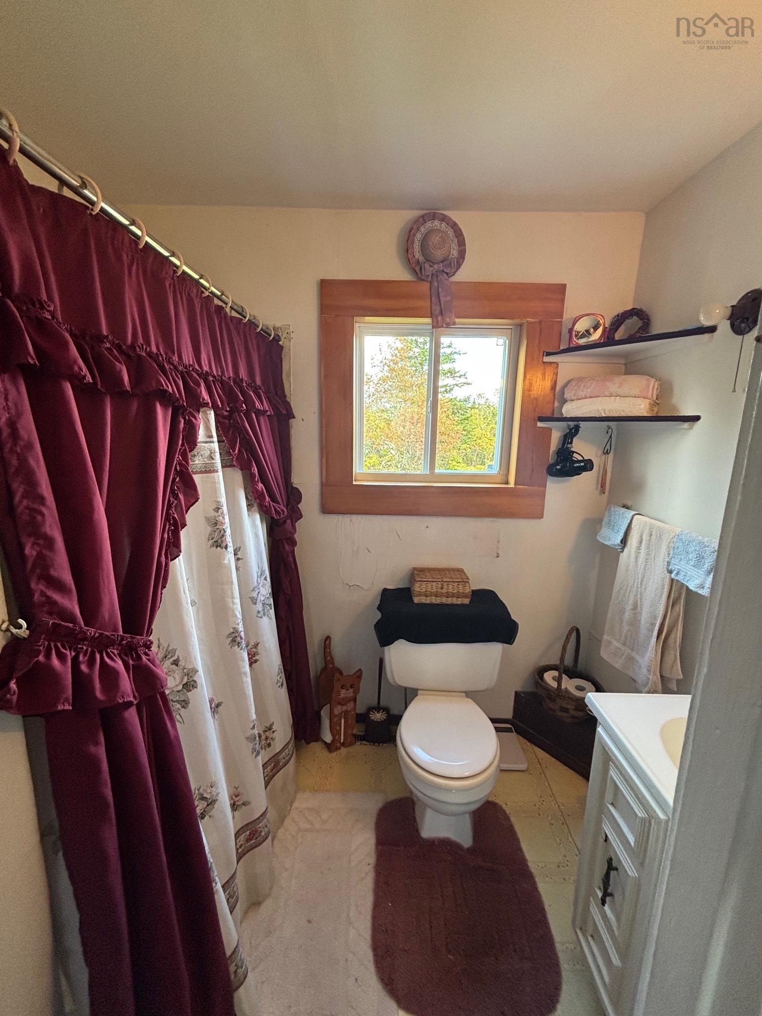 $99,900.00: 848 Malay Falls Lochaber Mines Road, Lochaber