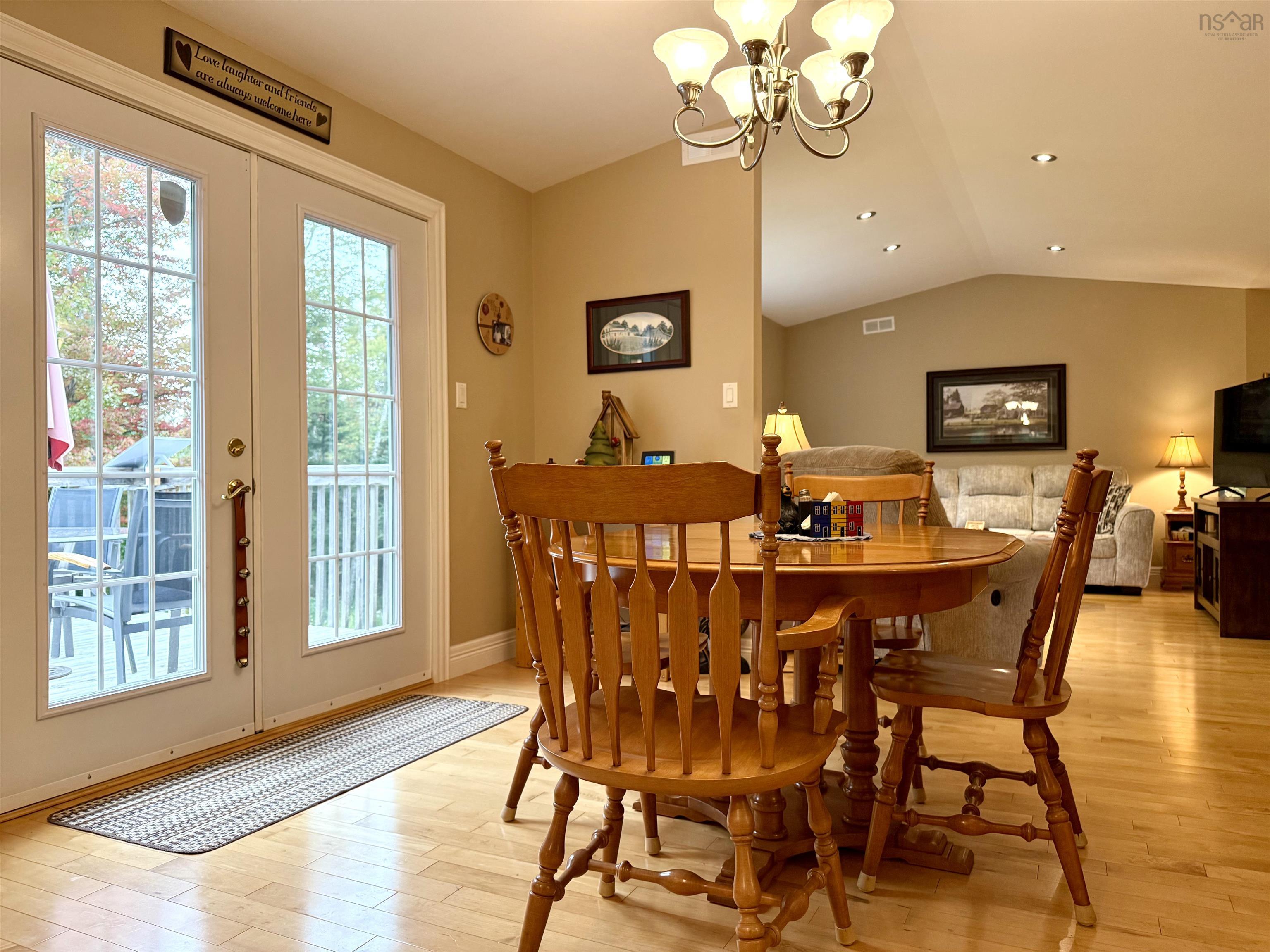$699,900.00: 463 Ripley Road, Truemanville