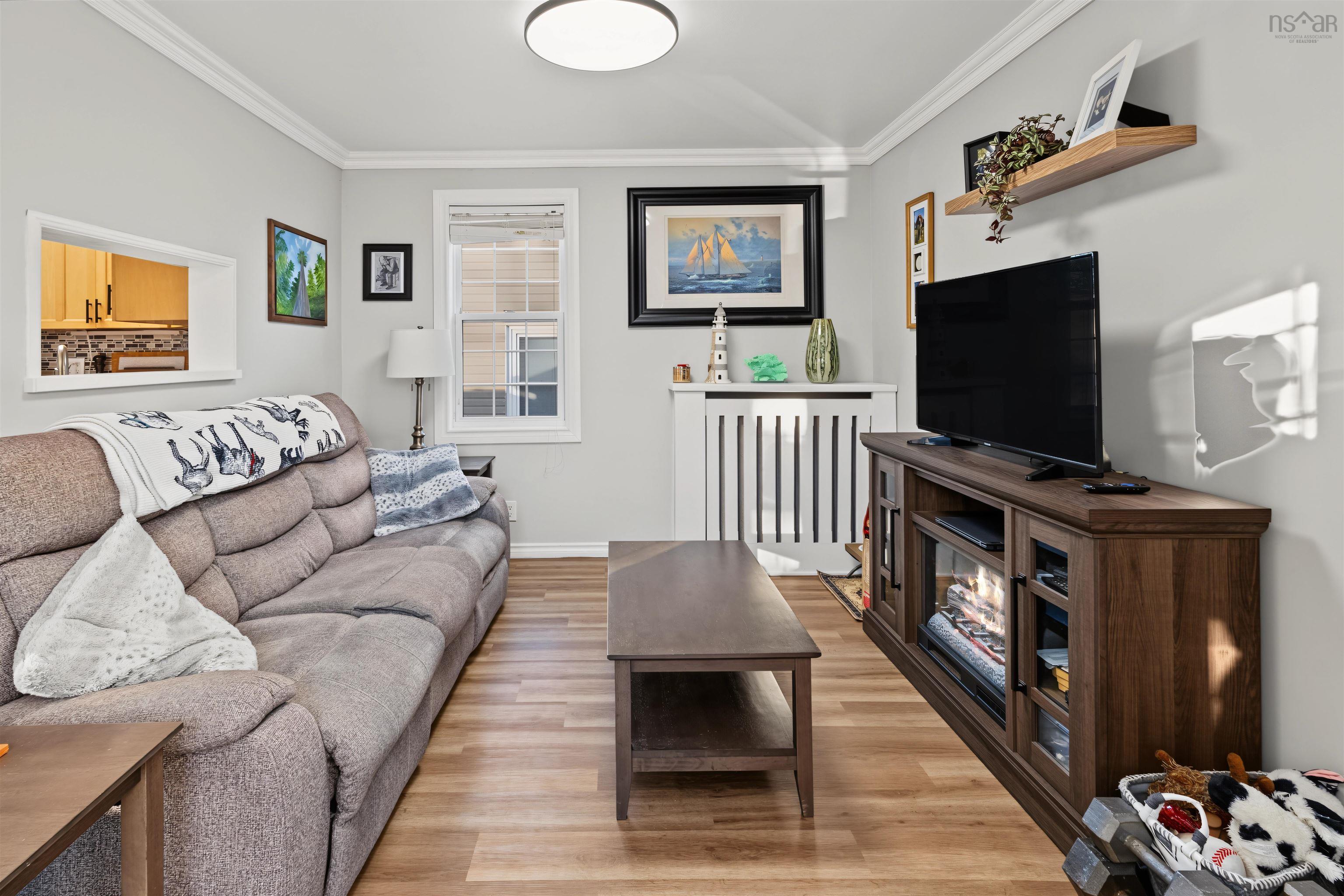 $249,000.00: 437 St Peters Road, Sydney