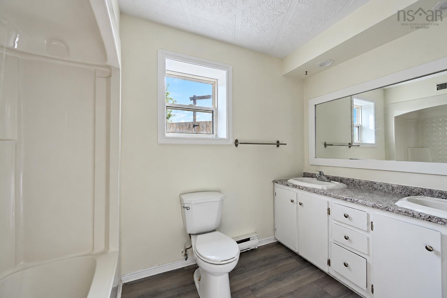 $291,900.00: 14 Crescent Drive, Glace Bay