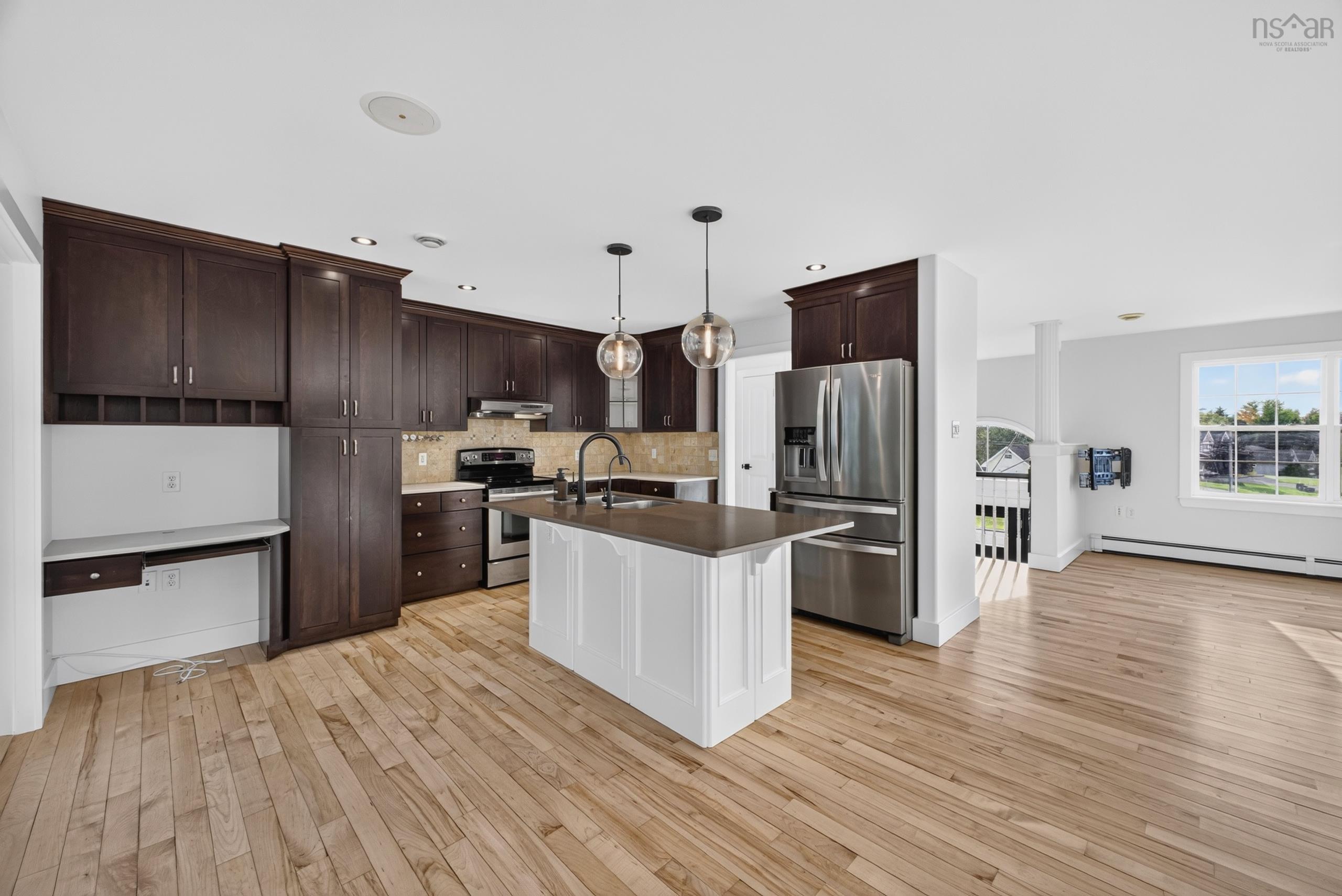 $558,500.00: 118 EDGEHILL Drive, Valley