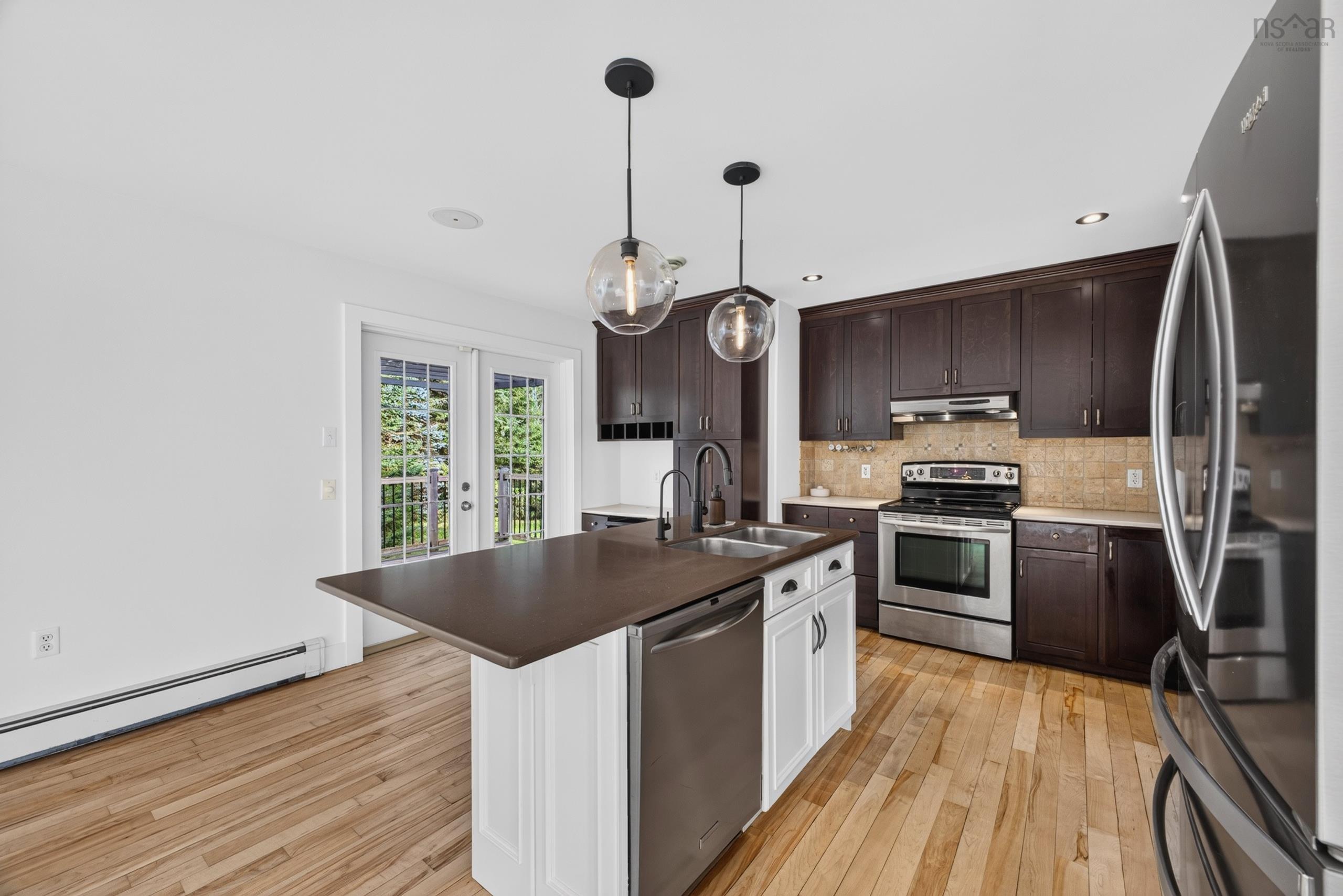 $558,500.00: 118 EDGEHILL Drive, Valley