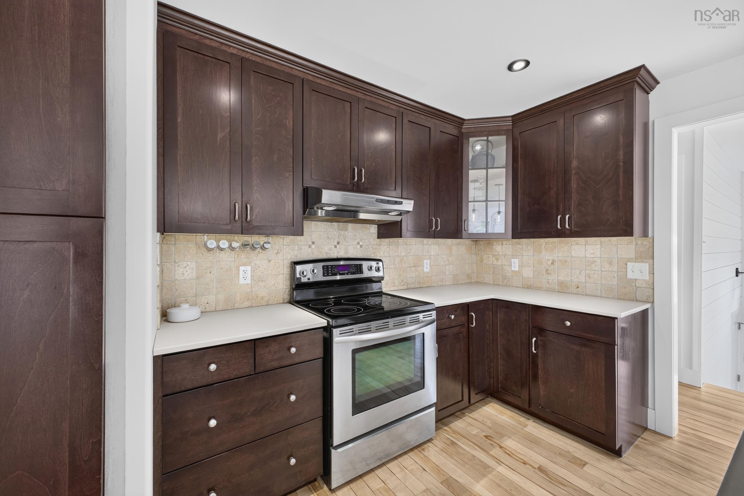 $558,500.00: 118 EDGEHILL Drive, Valley