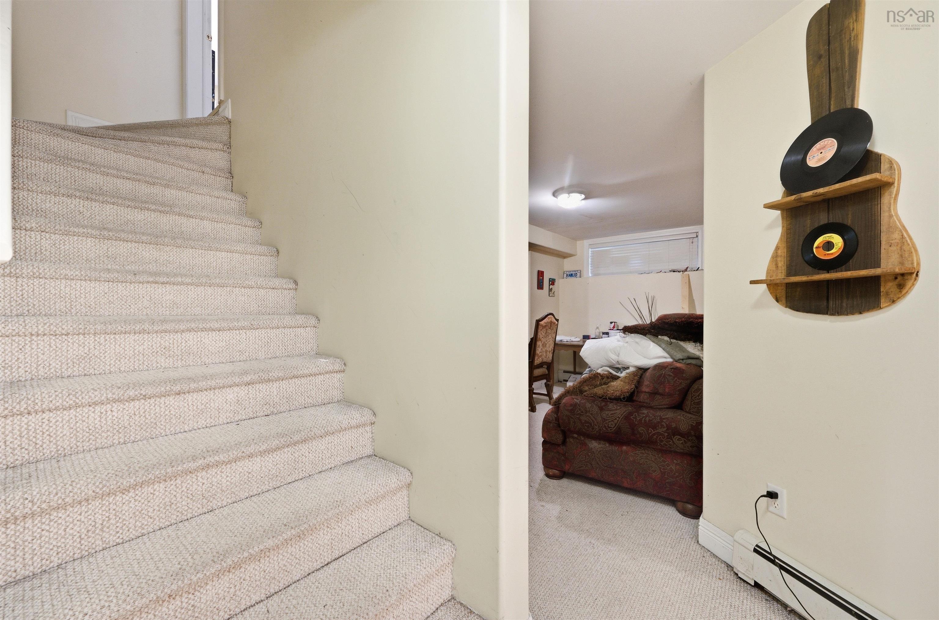 18 Stone Gate Drive, Halifax, NS (MLS 202624727)