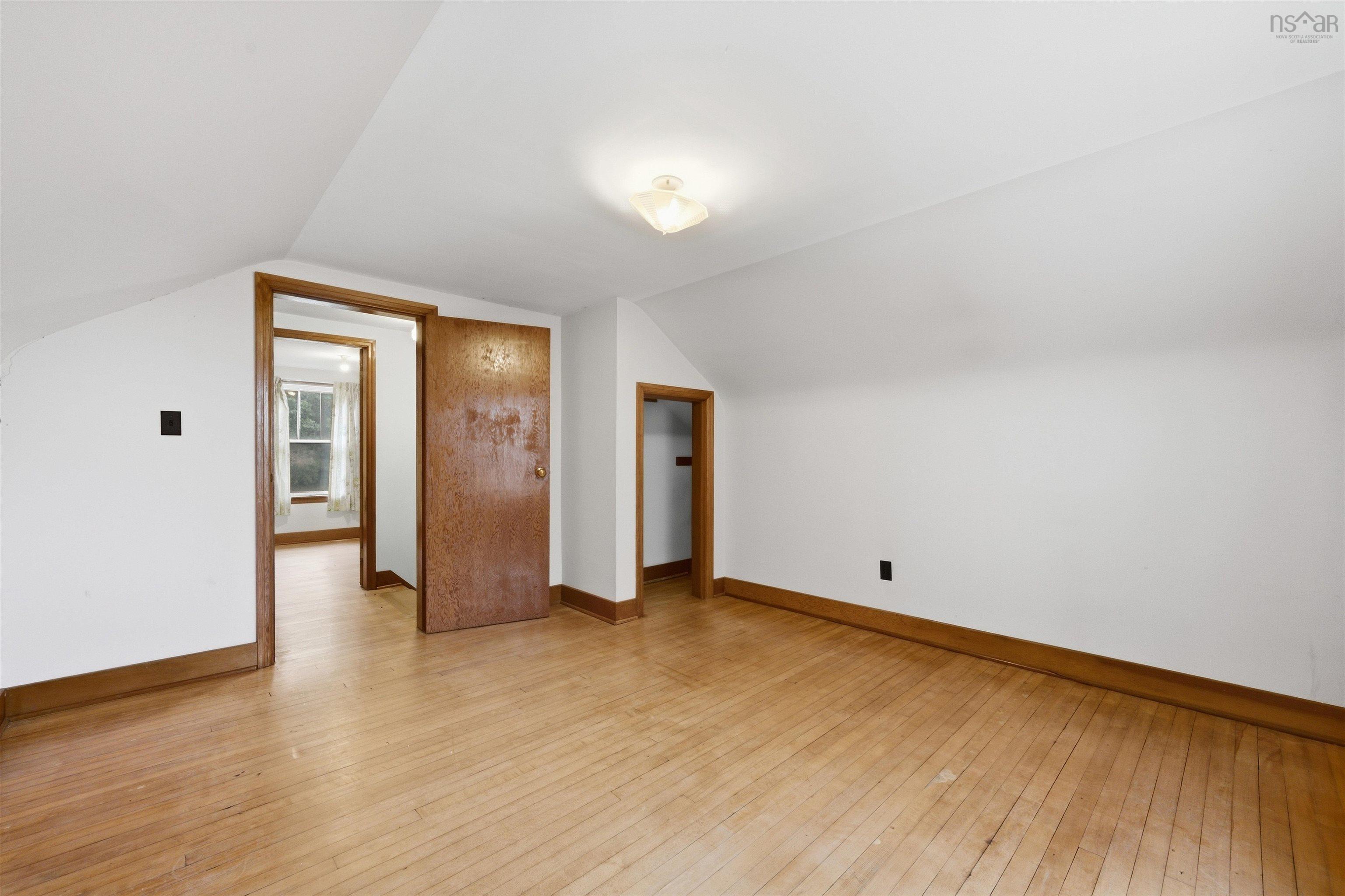 4 Holland Avenue, Bedford, NS (MLS 202624796)