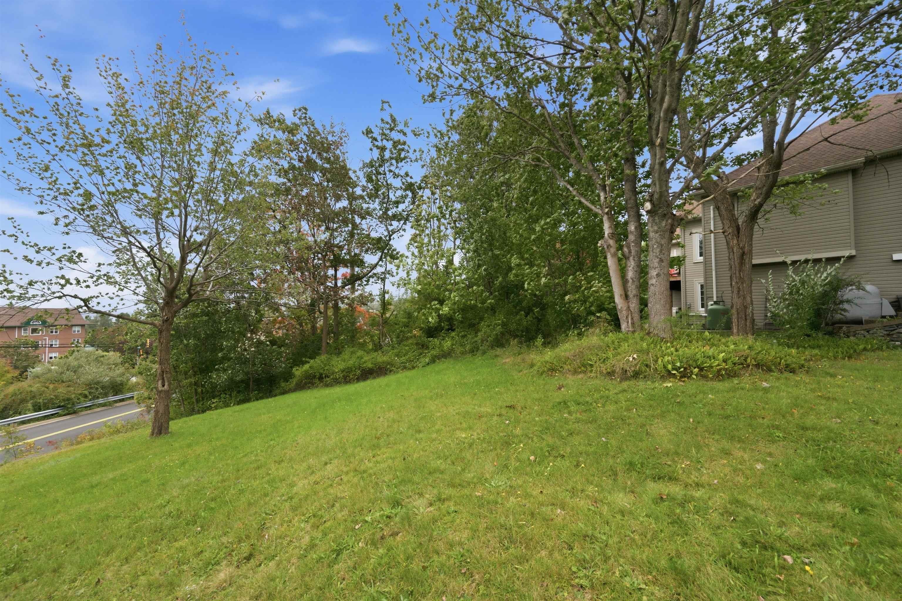 4 Holland Avenue, Bedford, NS (MLS 202624796)