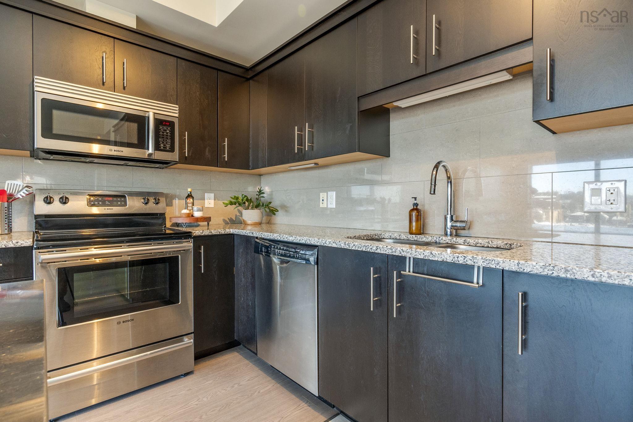 1007 15 Kings Wharf Place, Dartmouth, NS (MLS 202624797)