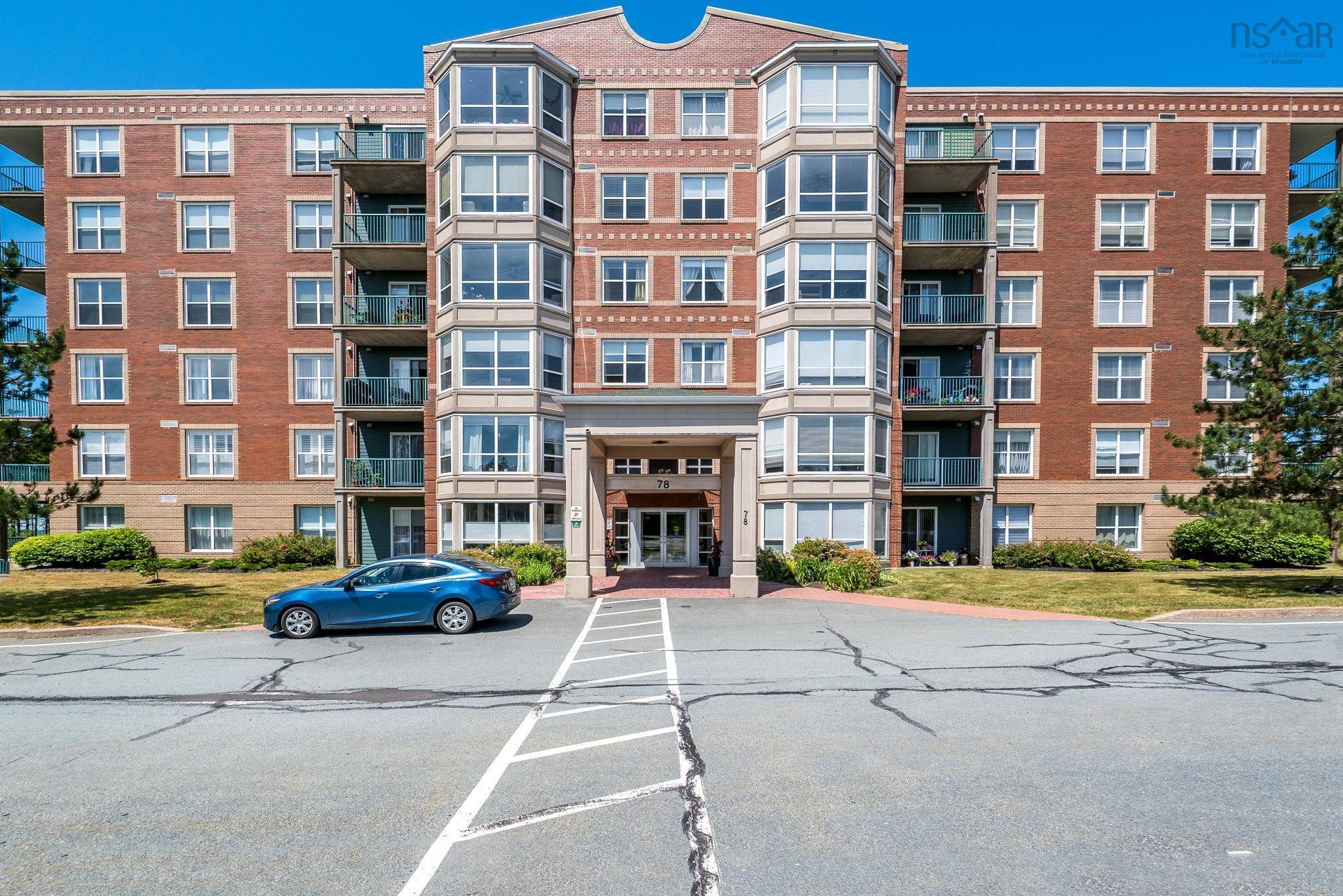 $485,900.00: 106 - 78 Regency Park Drive, Clayton Park