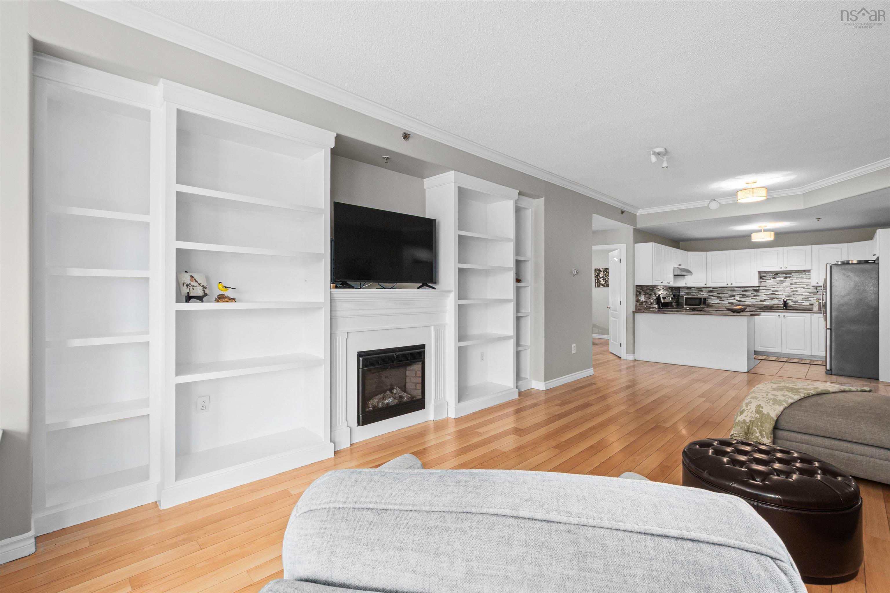 $485,900.00: 106 - 78 Regency Park Drive, Clayton Park