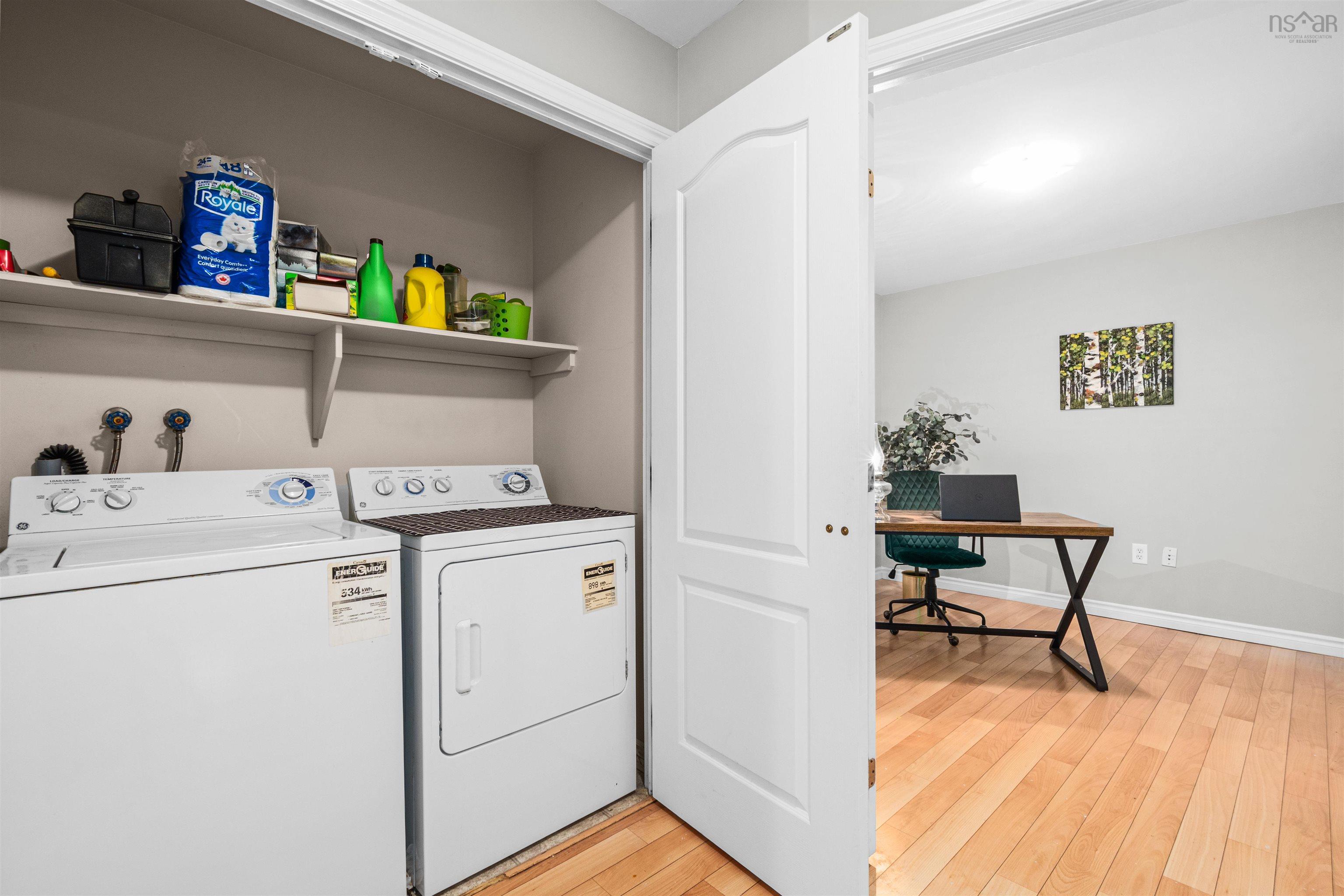 $485,900.00: 106 - 78 Regency Park Drive, Clayton Park