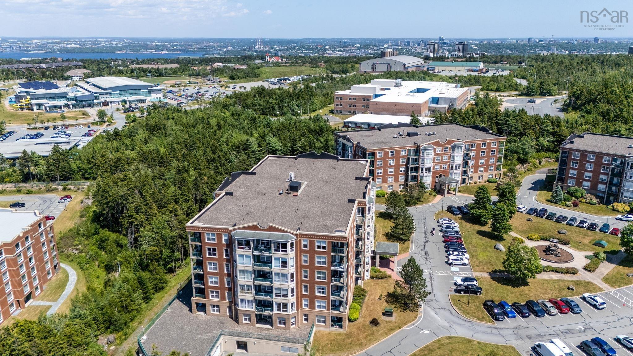 $485,900.00: 106 - 78 Regency Park Drive, Clayton Park