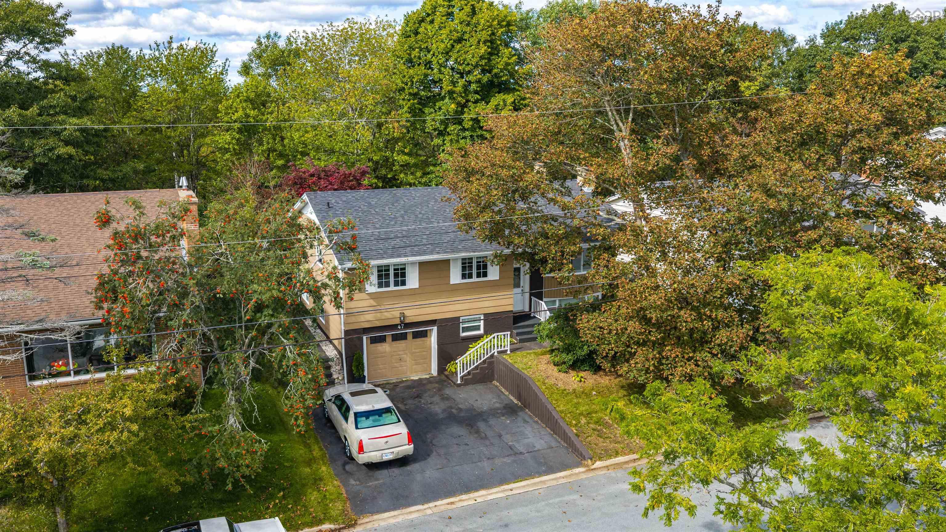 $669,000.00: 47 Kingston Crescent, Dartmouth