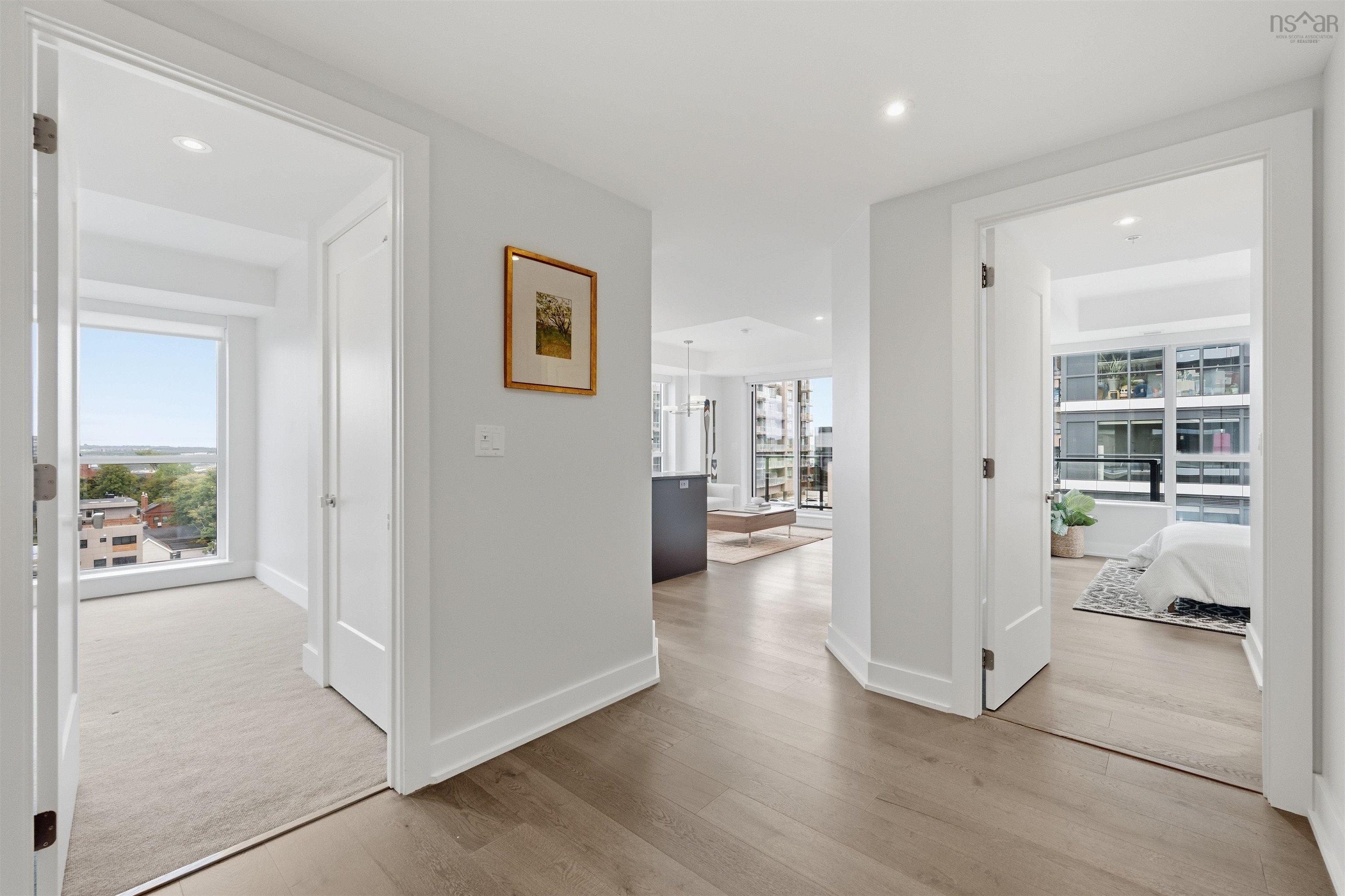 $879,900.00: 801 1585 South Park Street, Halifax