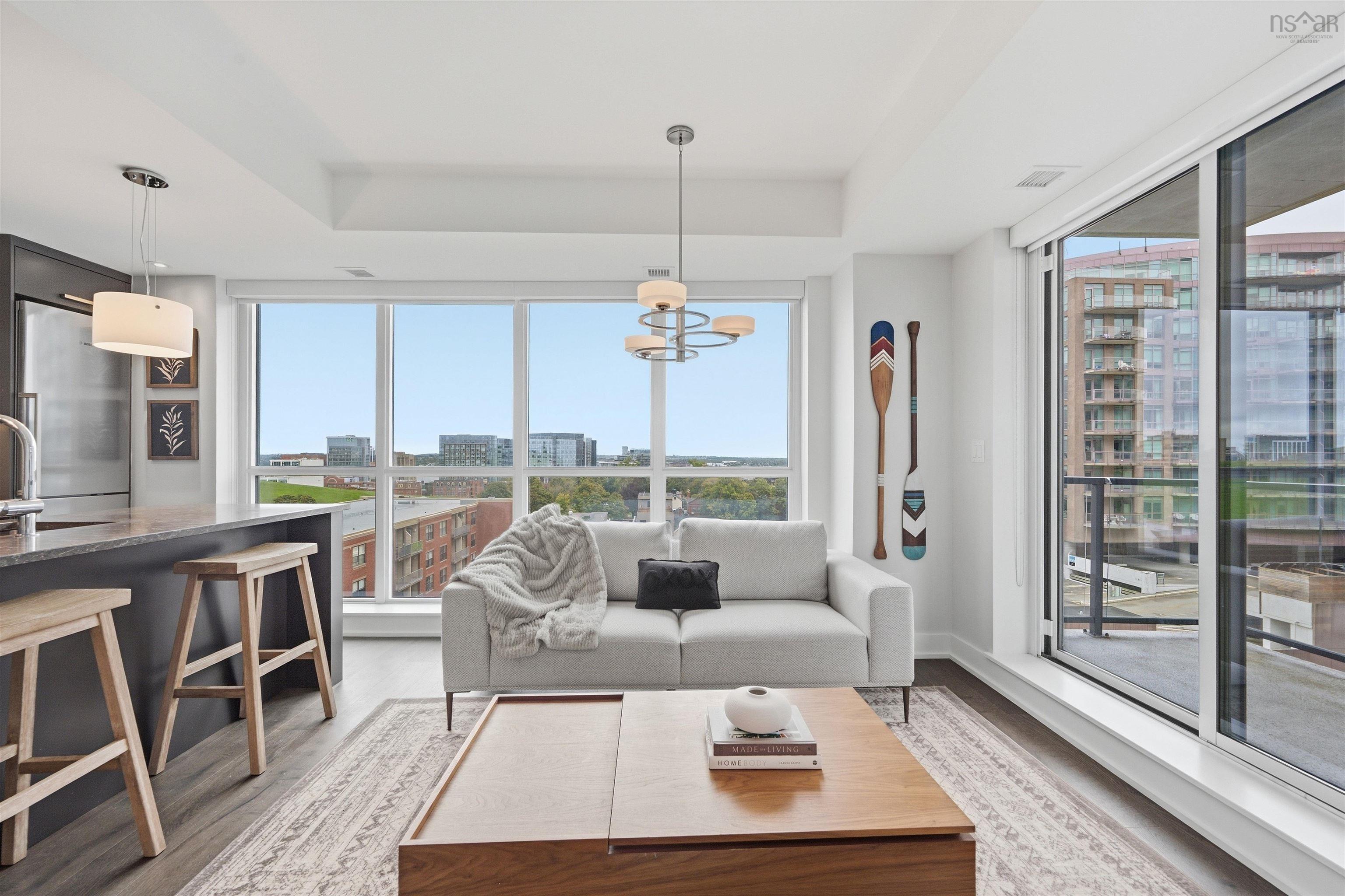 $879,900.00: 801 1585 South Park Street, Halifax