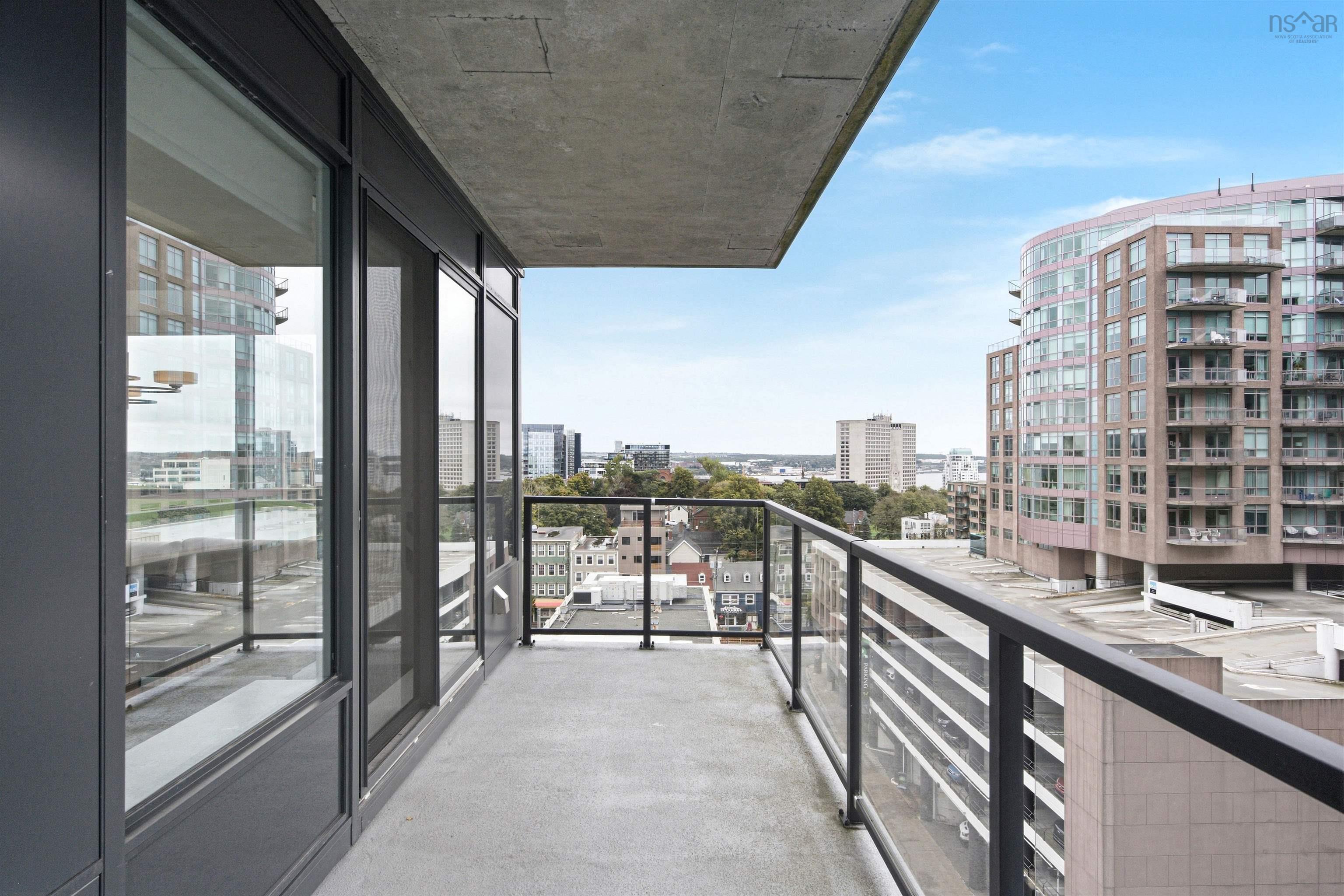 $879,900.00: 801 1585 South Park Street, Halifax