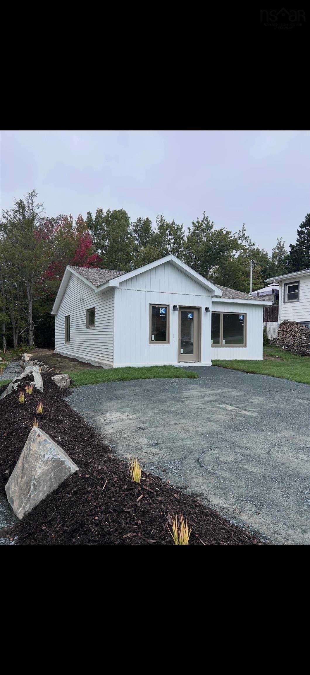 33 Waynewood Drive, Dartmouth, NS (MLS® 202624905)