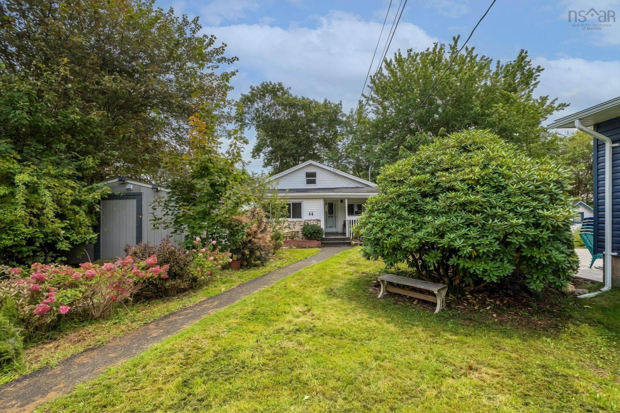 44 Courtney Road, Dartmouth, NS (MLS 202624942)