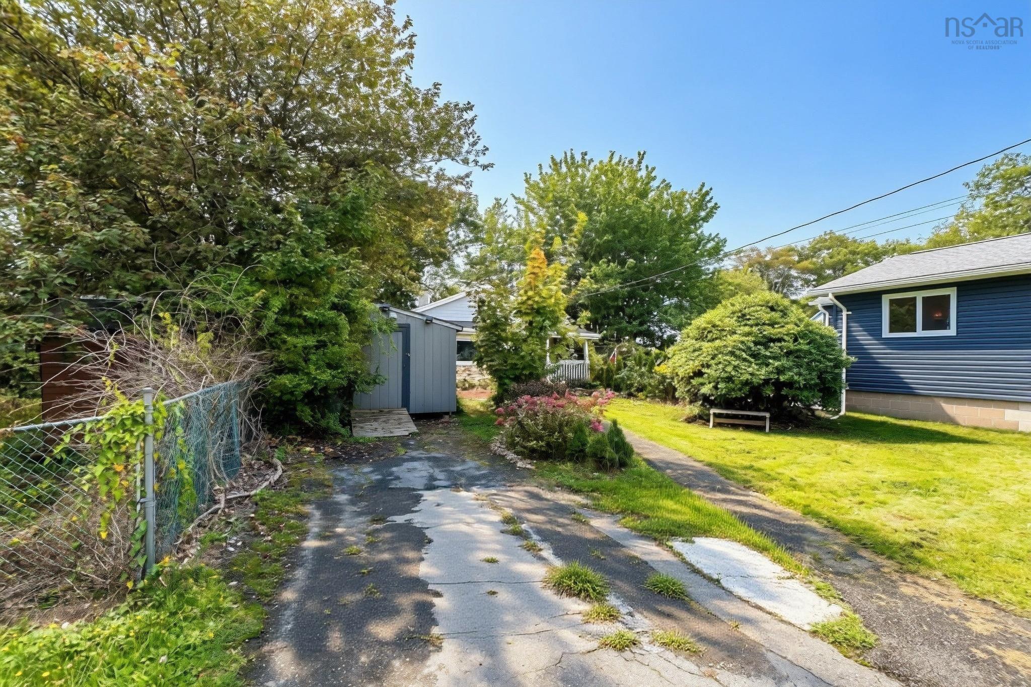 44 Courtney Road, Dartmouth, NS (MLS 202624942)