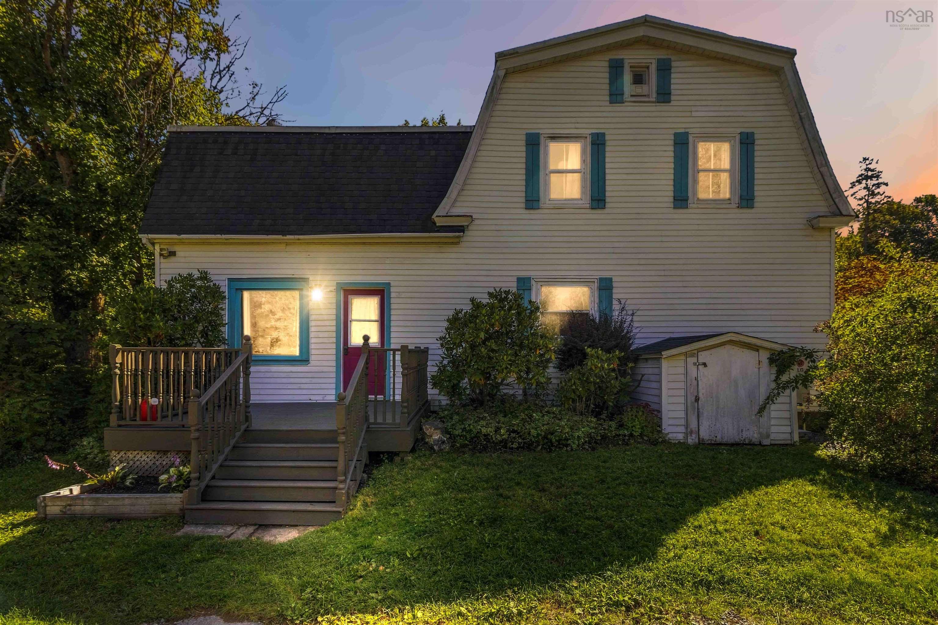 $525,000.00: 12063 Peggy