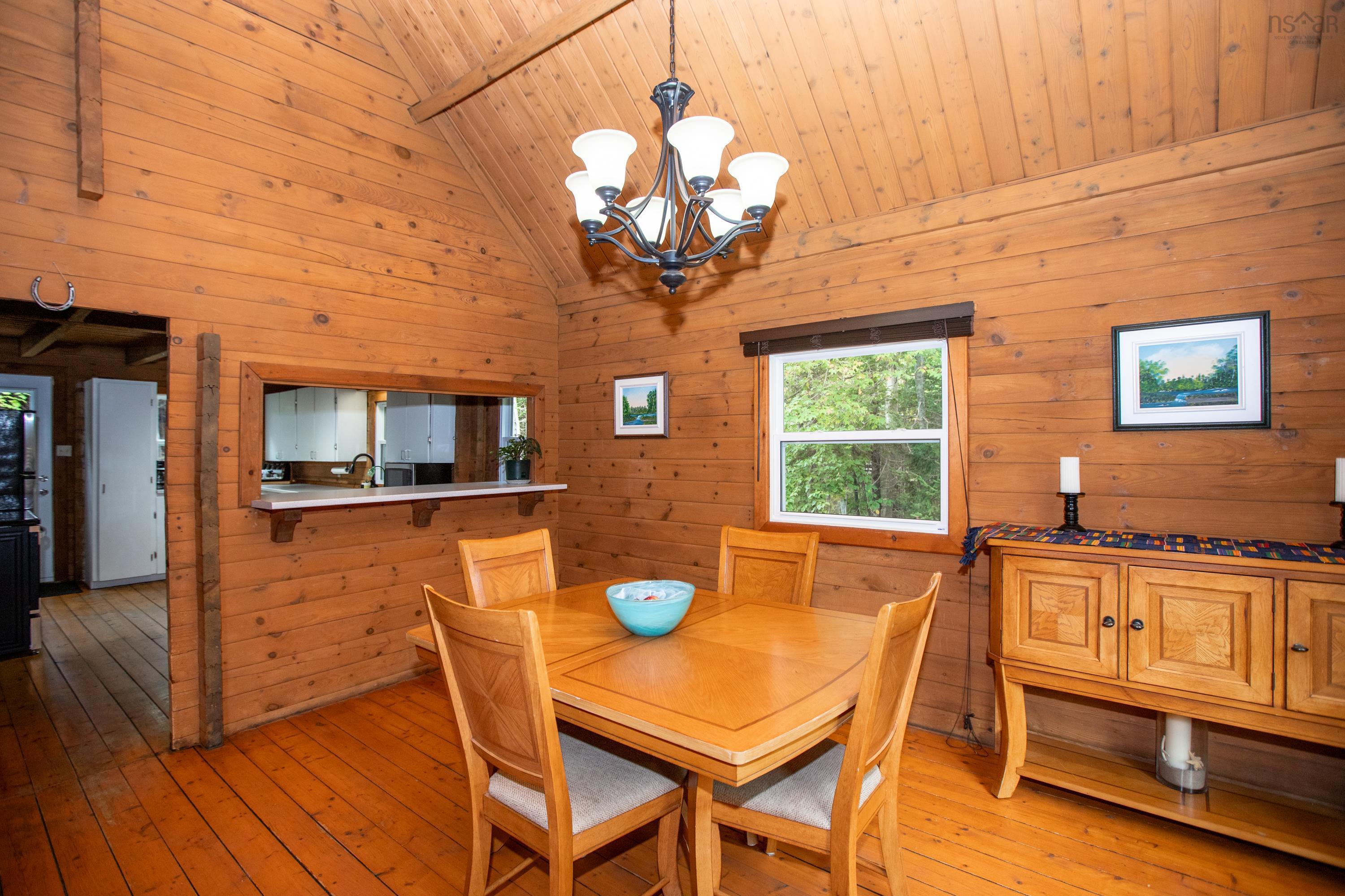 $529,900.00: 164 Myra Road, Porters Lake