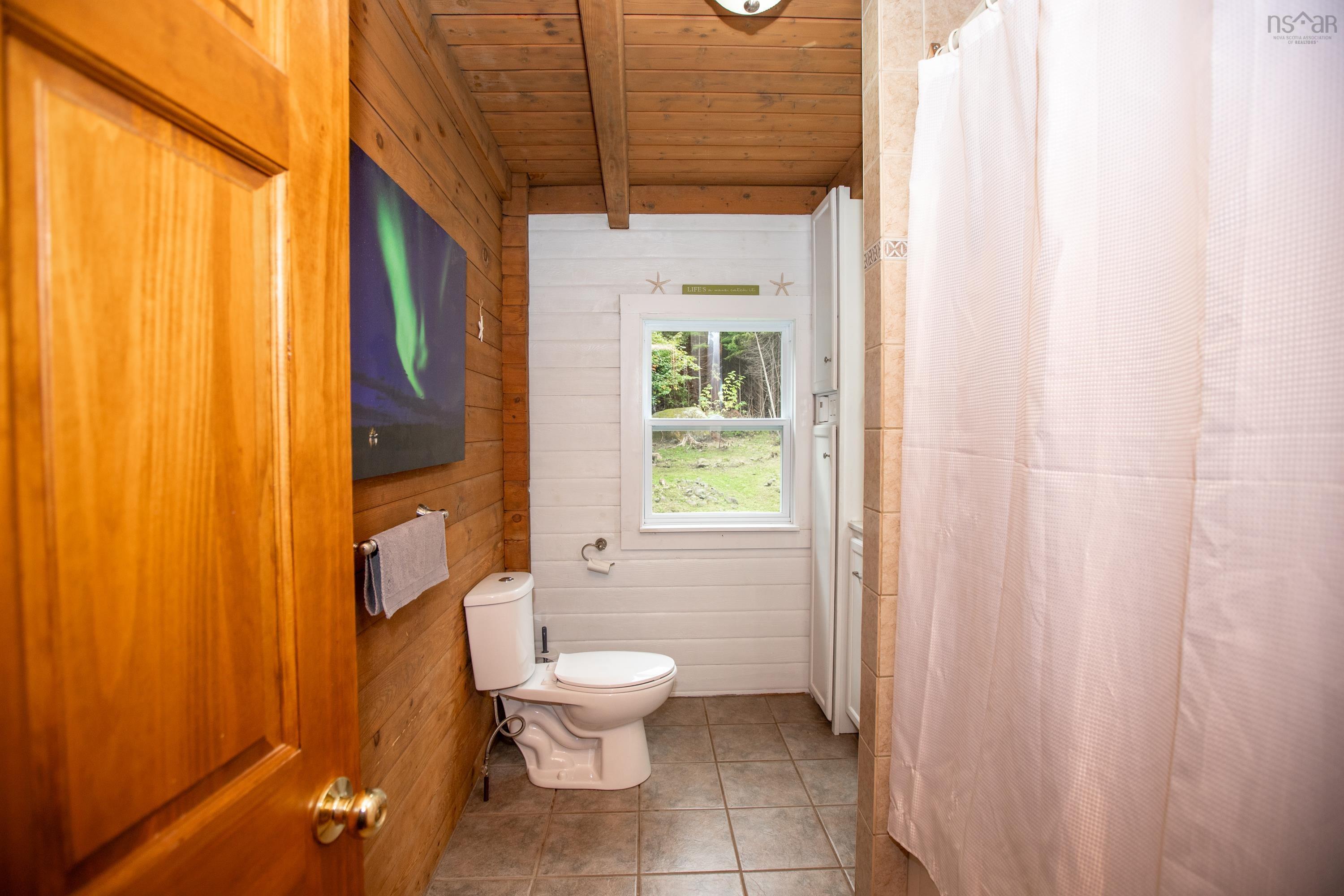 $529,900.00: 164 Myra Road, Porters Lake