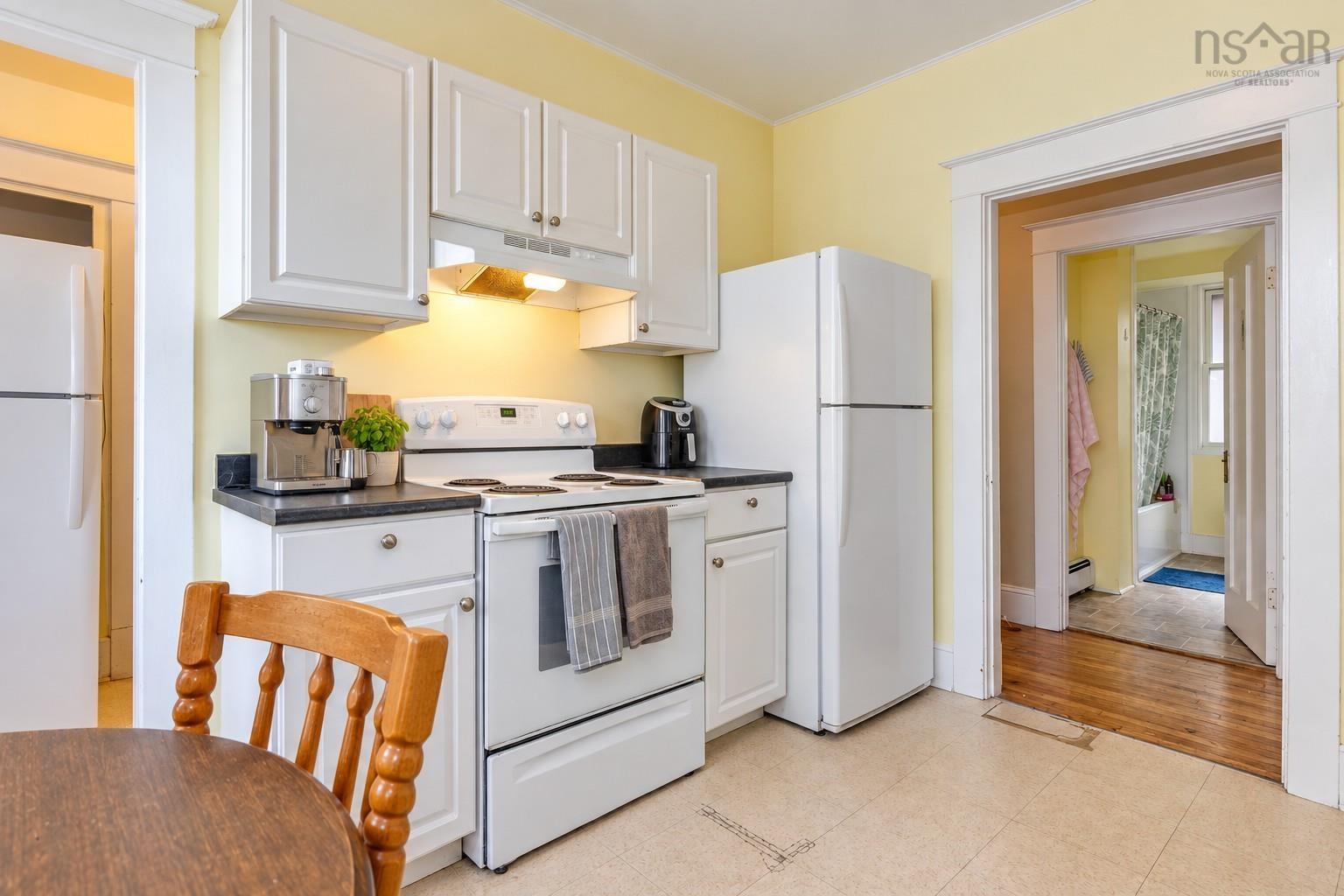 $2,075,000.00: 1550-1554 Vernon Street Street, Halifax