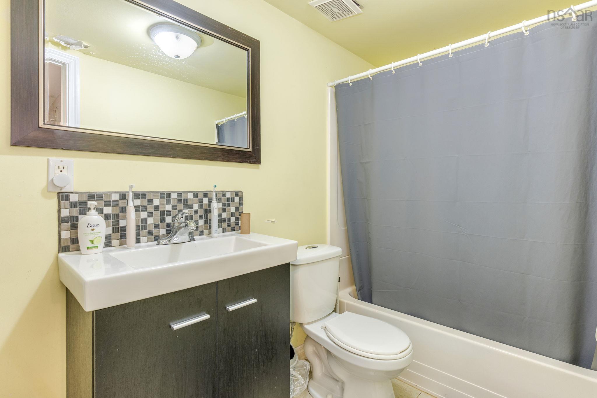 $2,075,000.00: 1550-1554 Vernon Street Street, Halifax