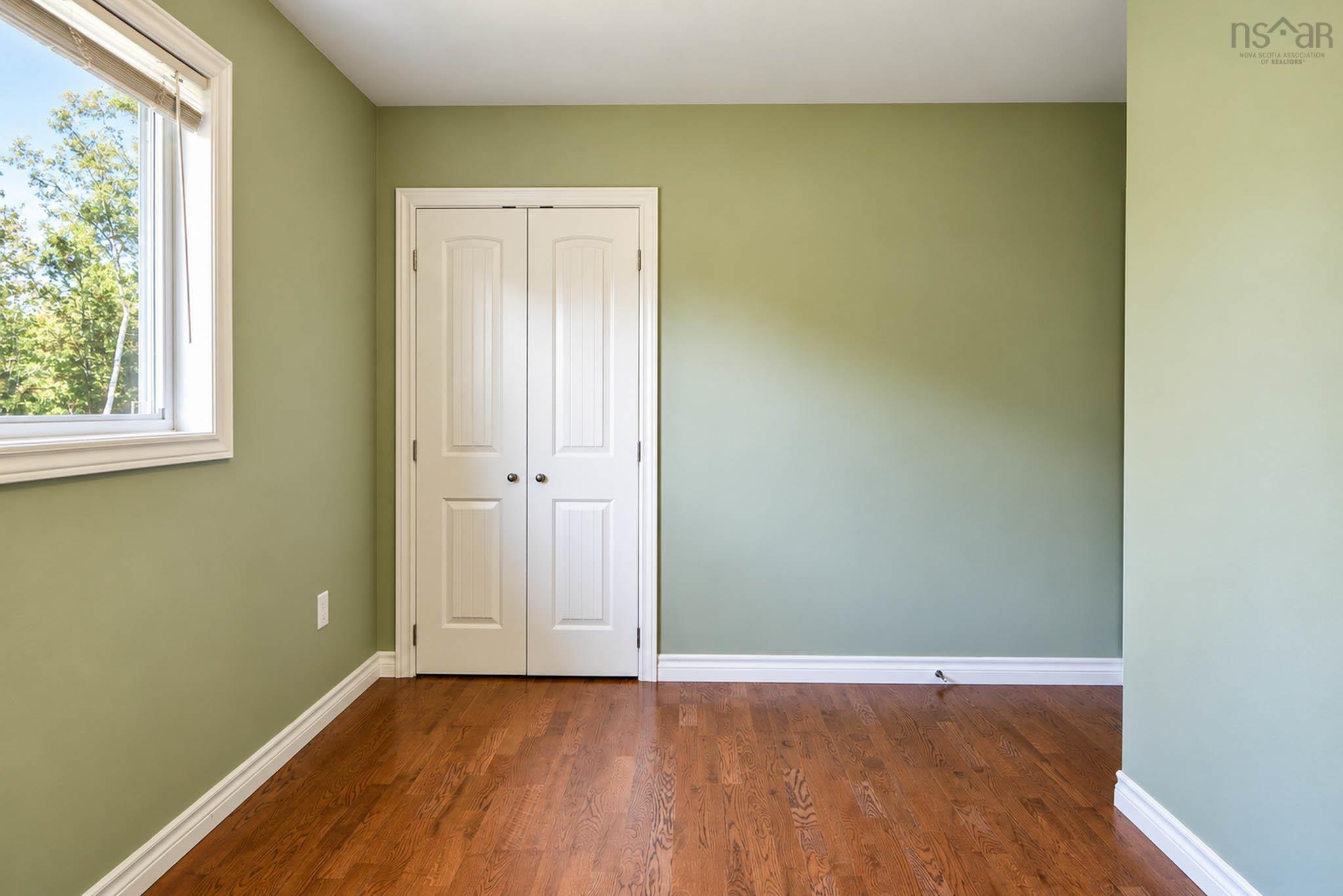 $309,000.00: 100 High Street, Stellarton