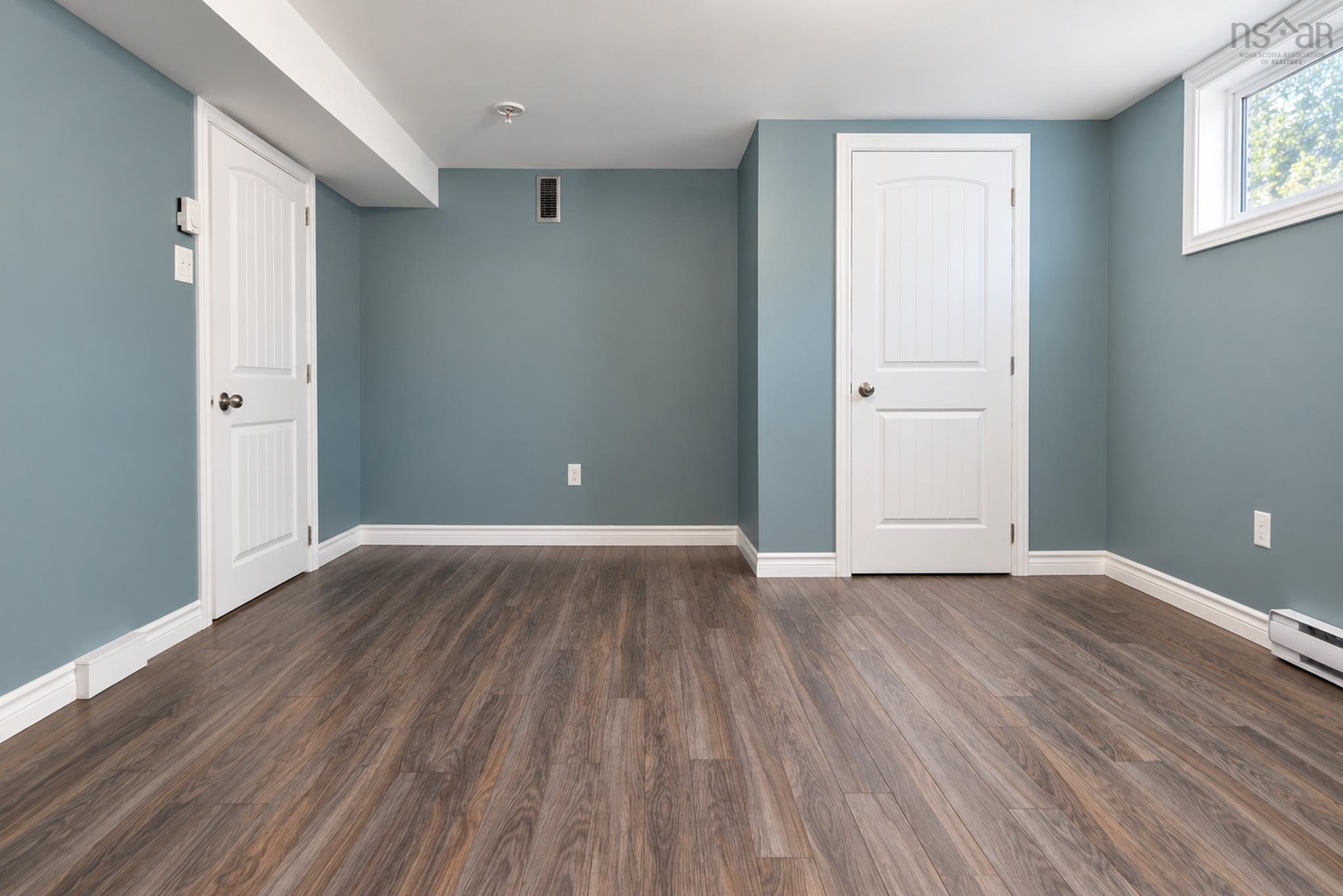 $309,000.00: 100 High Street, Stellarton