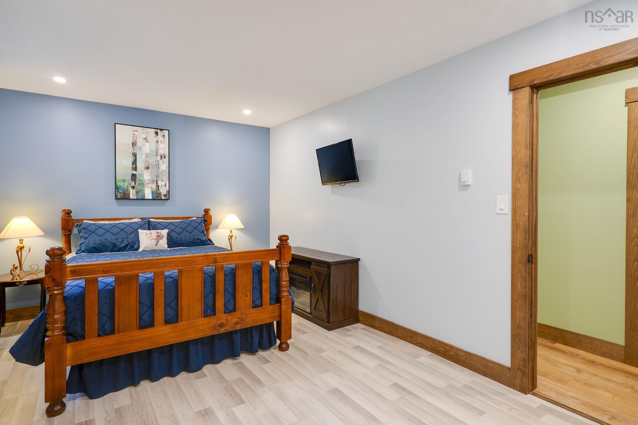 $399,000.00: 1260 Highway 201, Round Hill