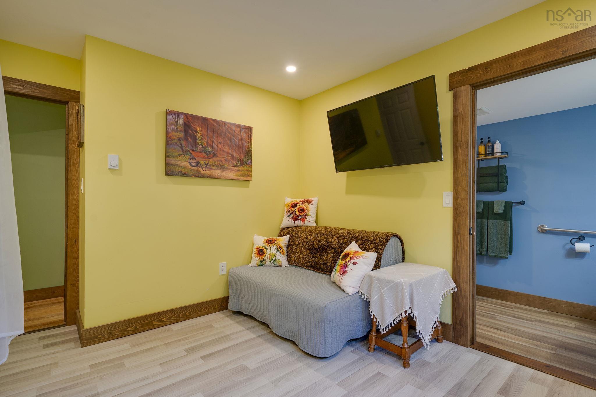 $399,000.00: 1260 Highway 201, Round Hill