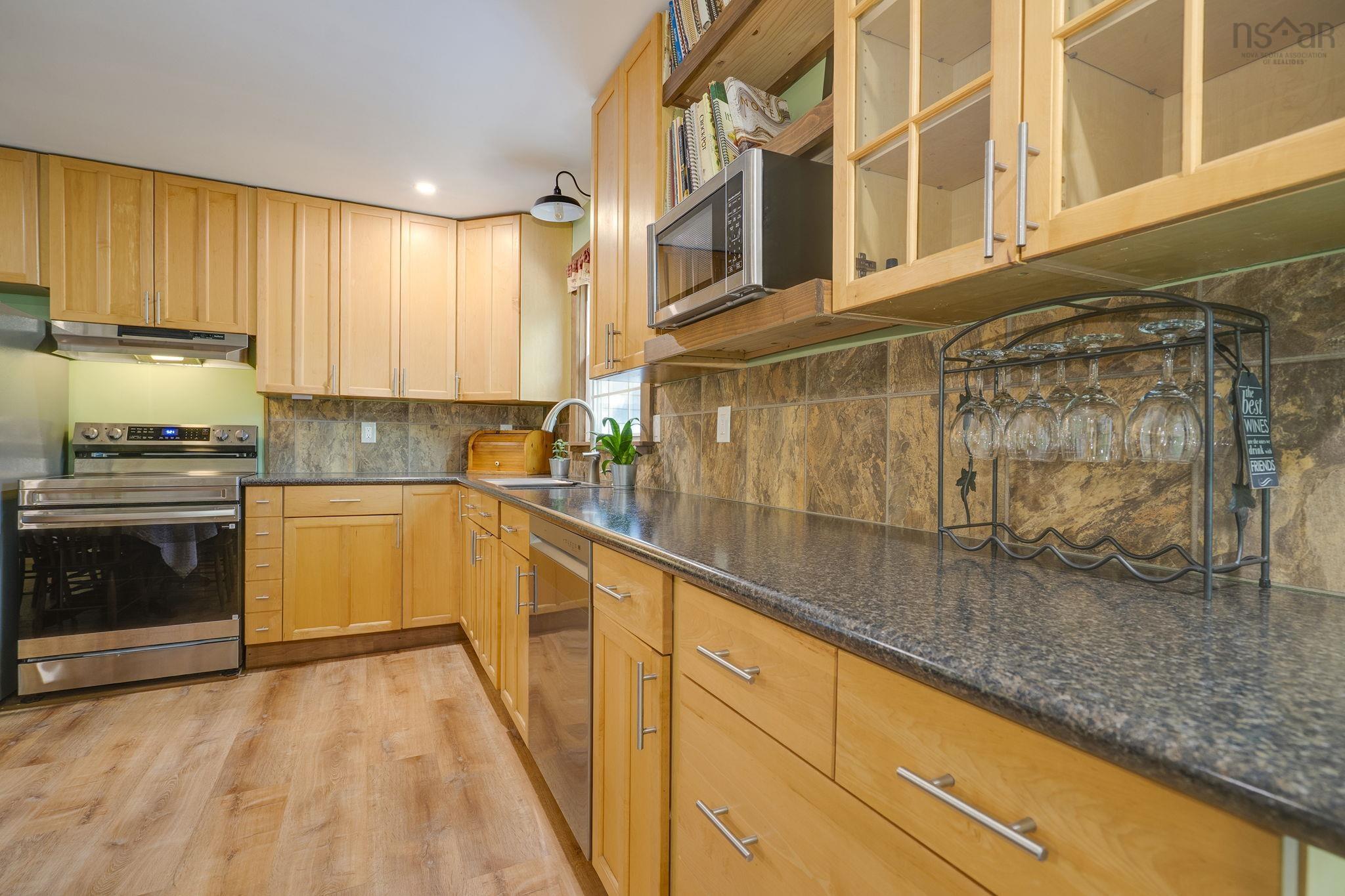 $399,000.00: 1260 Highway 201, Round Hill
