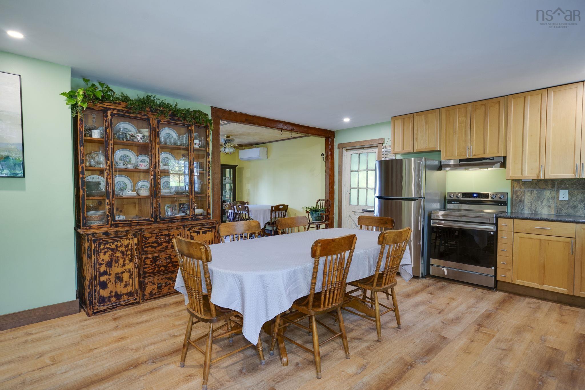 $399,000.00: 1260 Highway 201, Round Hill