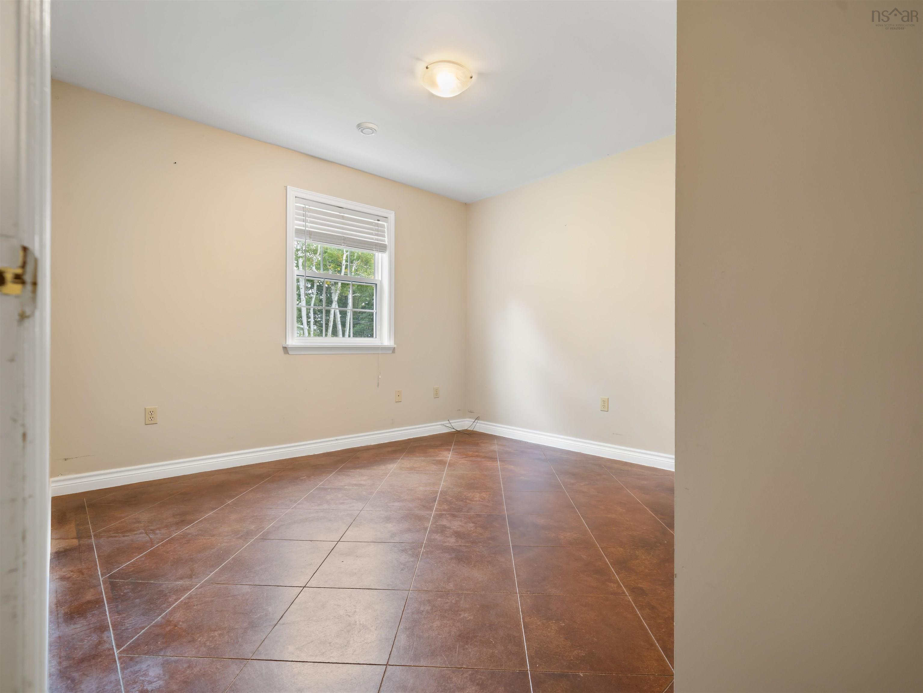 $485,000.00: 39 Arrow Head Crescent, Waterside