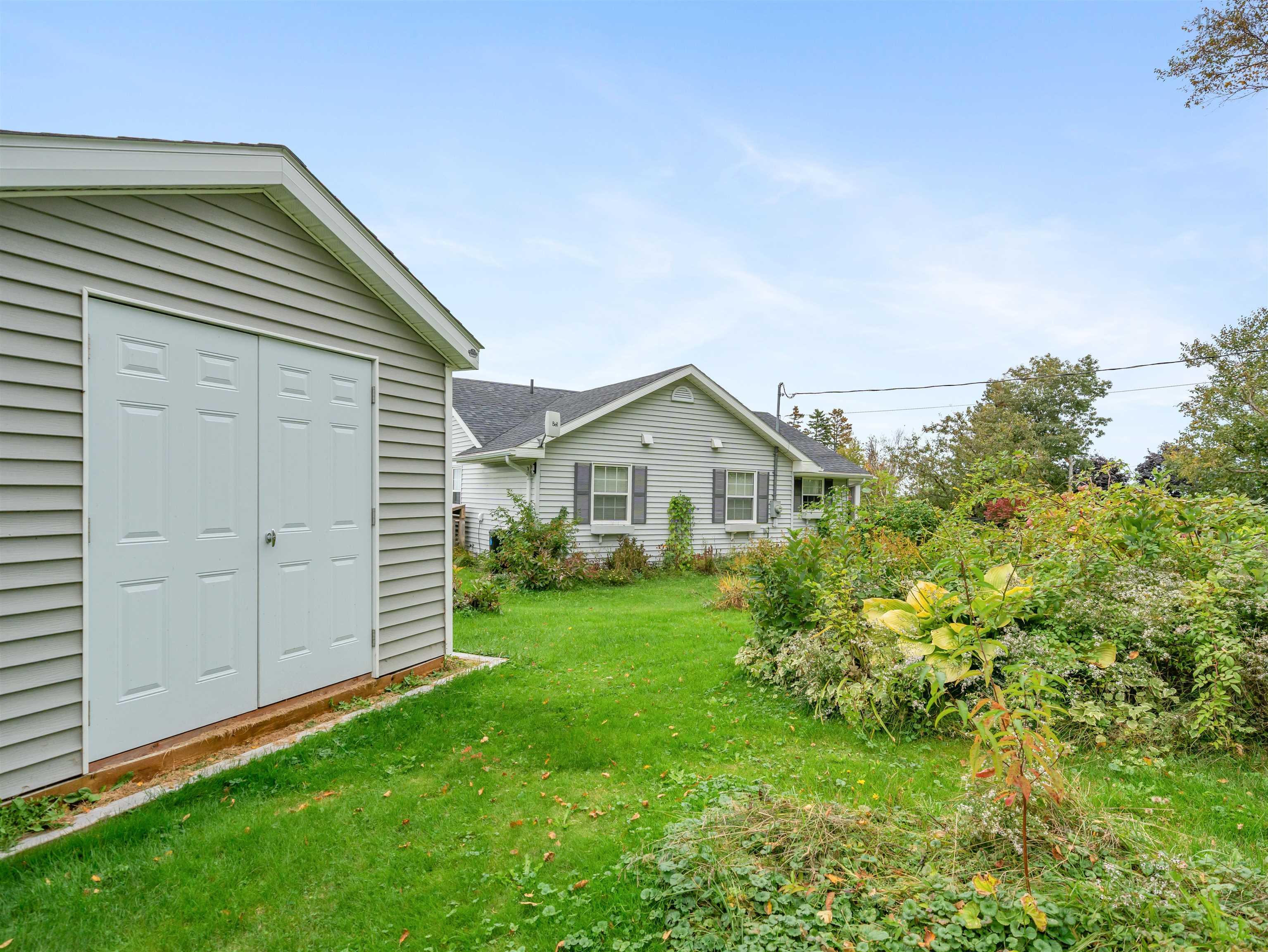 $485,000.00: 39 Arrow Head Crescent, Waterside