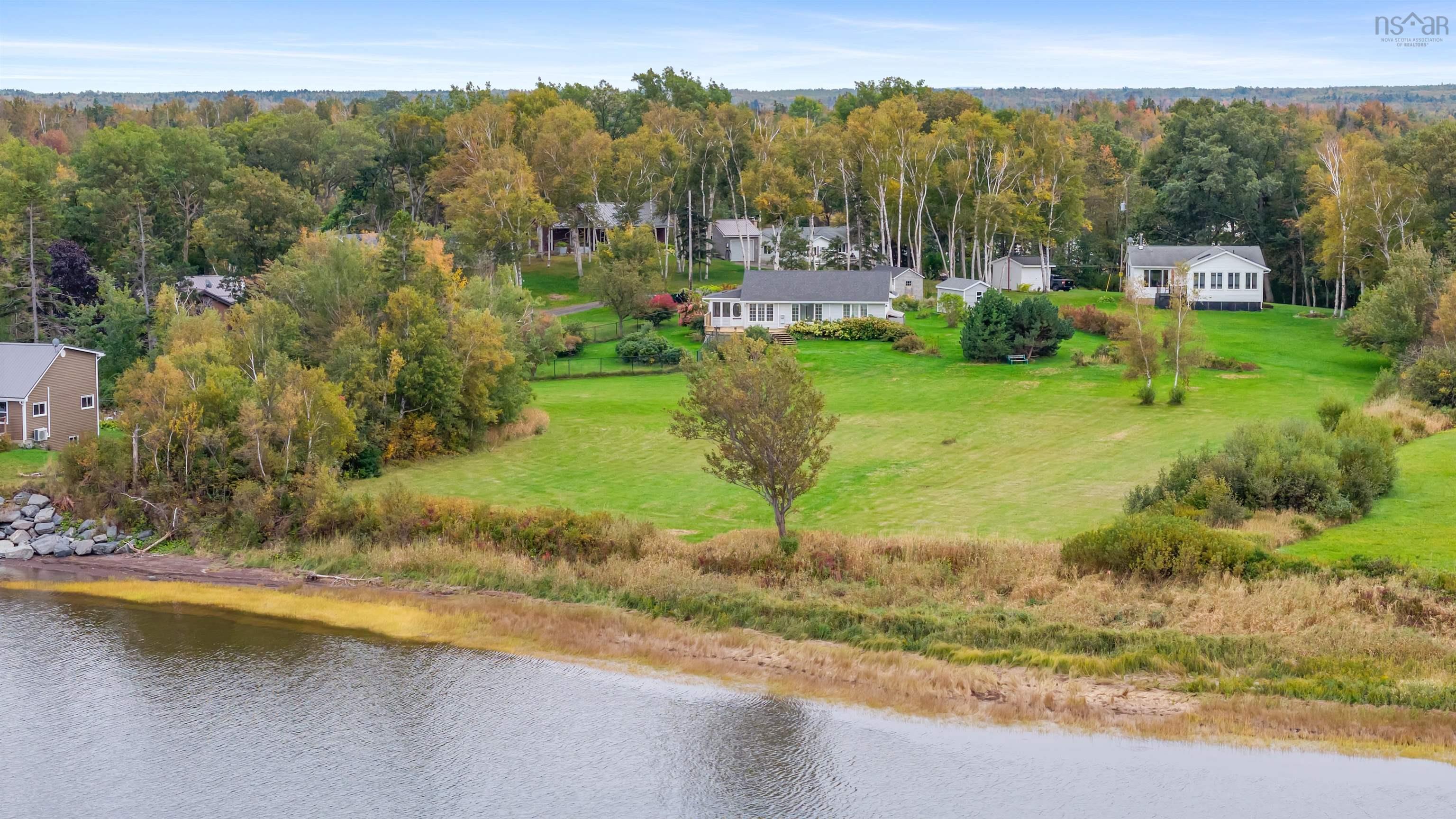 $485,000.00: 39 Arrow Head Crescent, Waterside