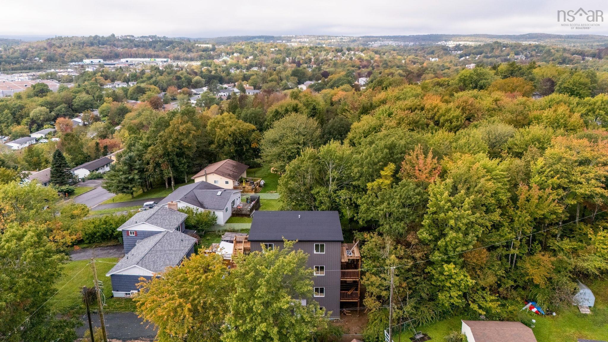 $1,300,000.00: 32 Aspen Crescent, Lower Sackville