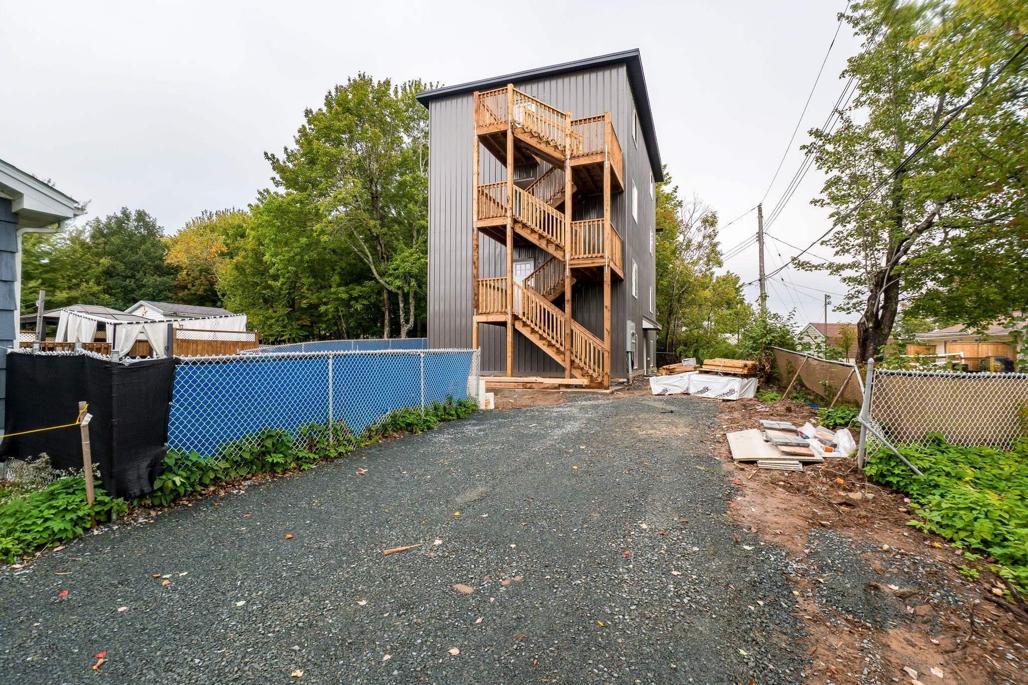 $1,300,000.00: 32 Aspen Crescent, Lower Sackville