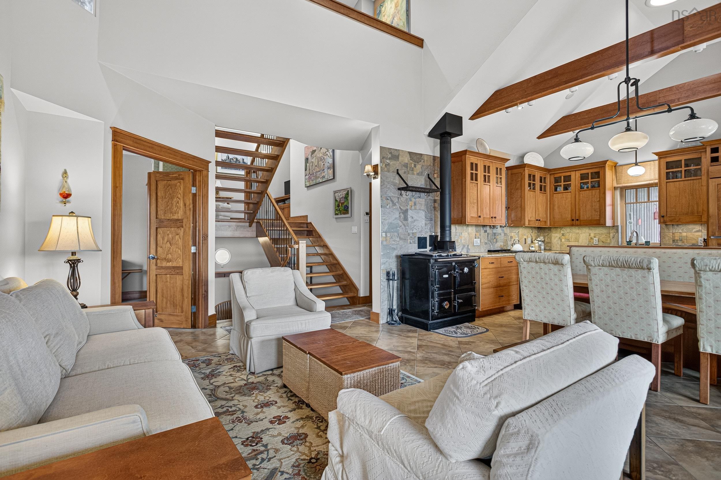 $899,000.00: 440 Westwood Boulevard, Upper Tantallon