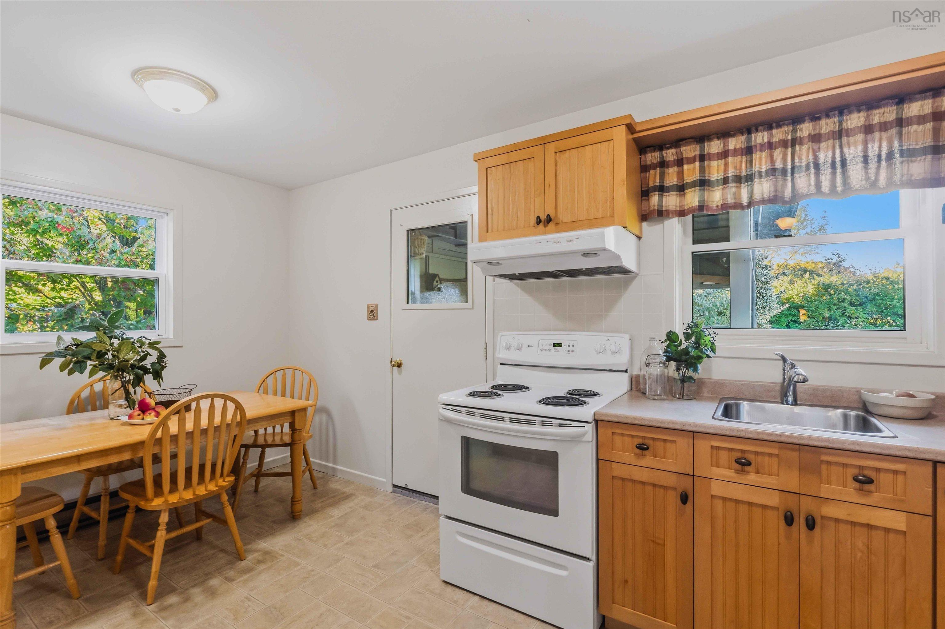 $375,000.00: 887 Richard Street, Kentville