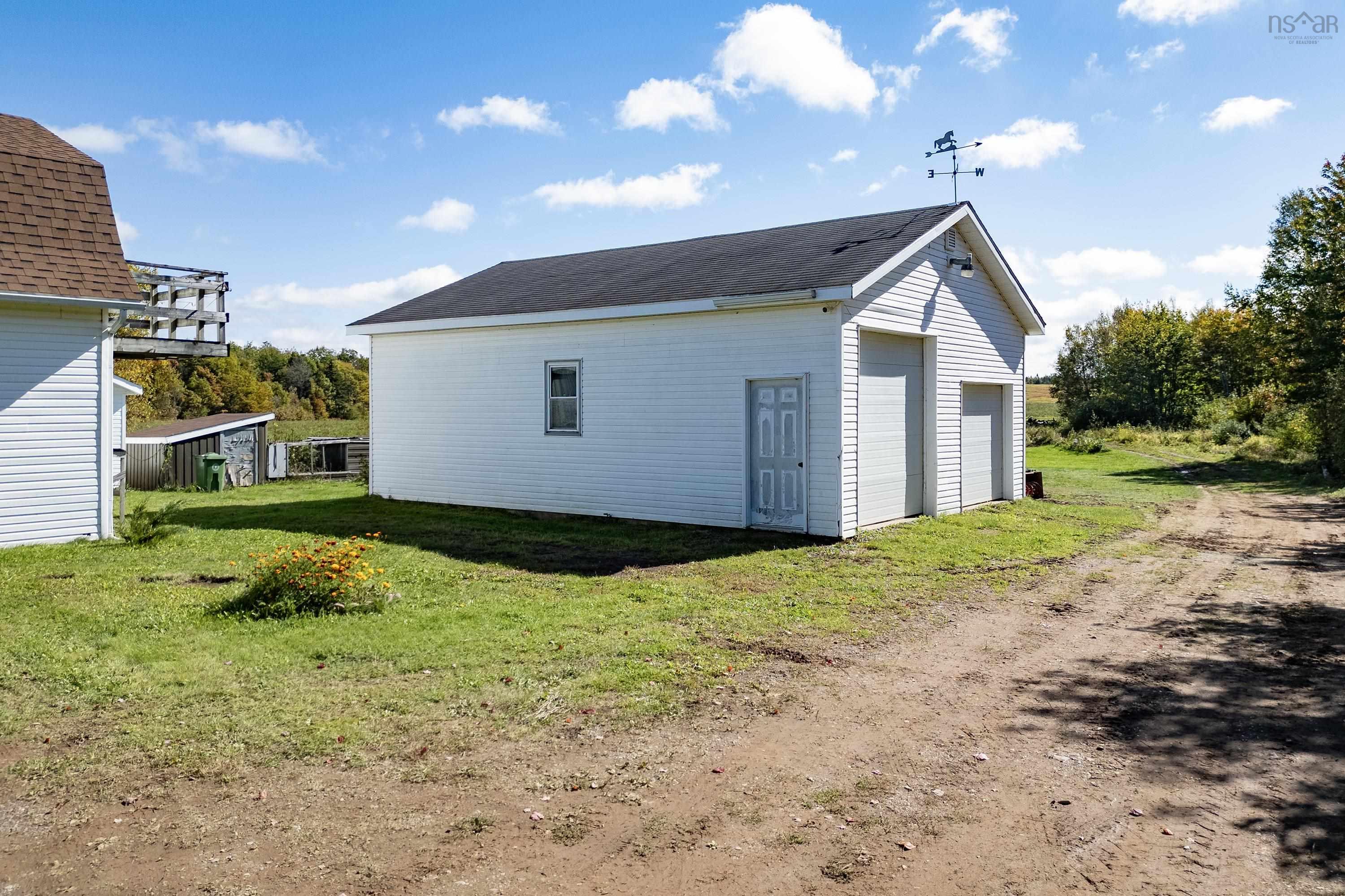 $284,900.00: 1100 Highway 6, Warren