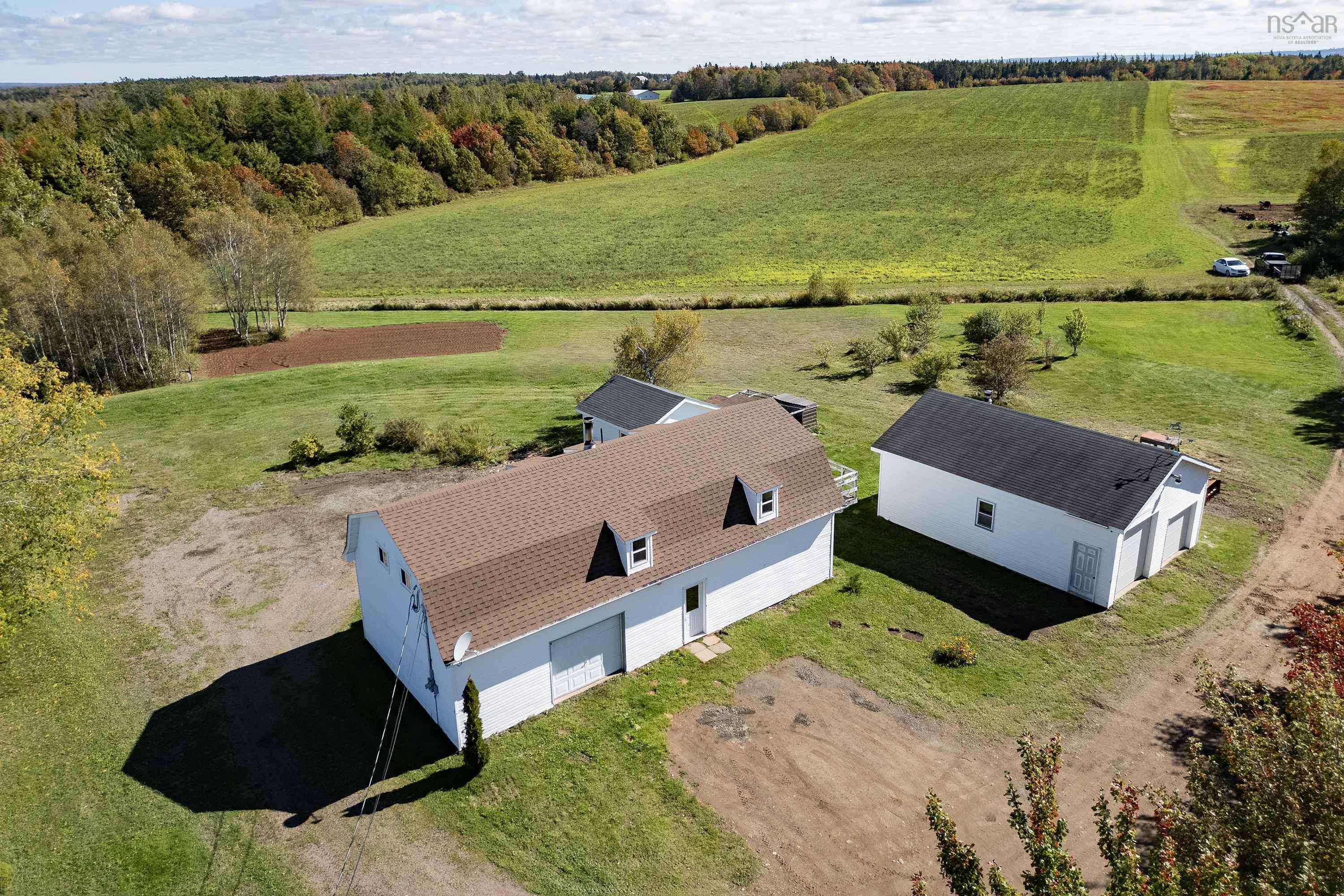 $284,900.00: 1100 Highway 6, Warren