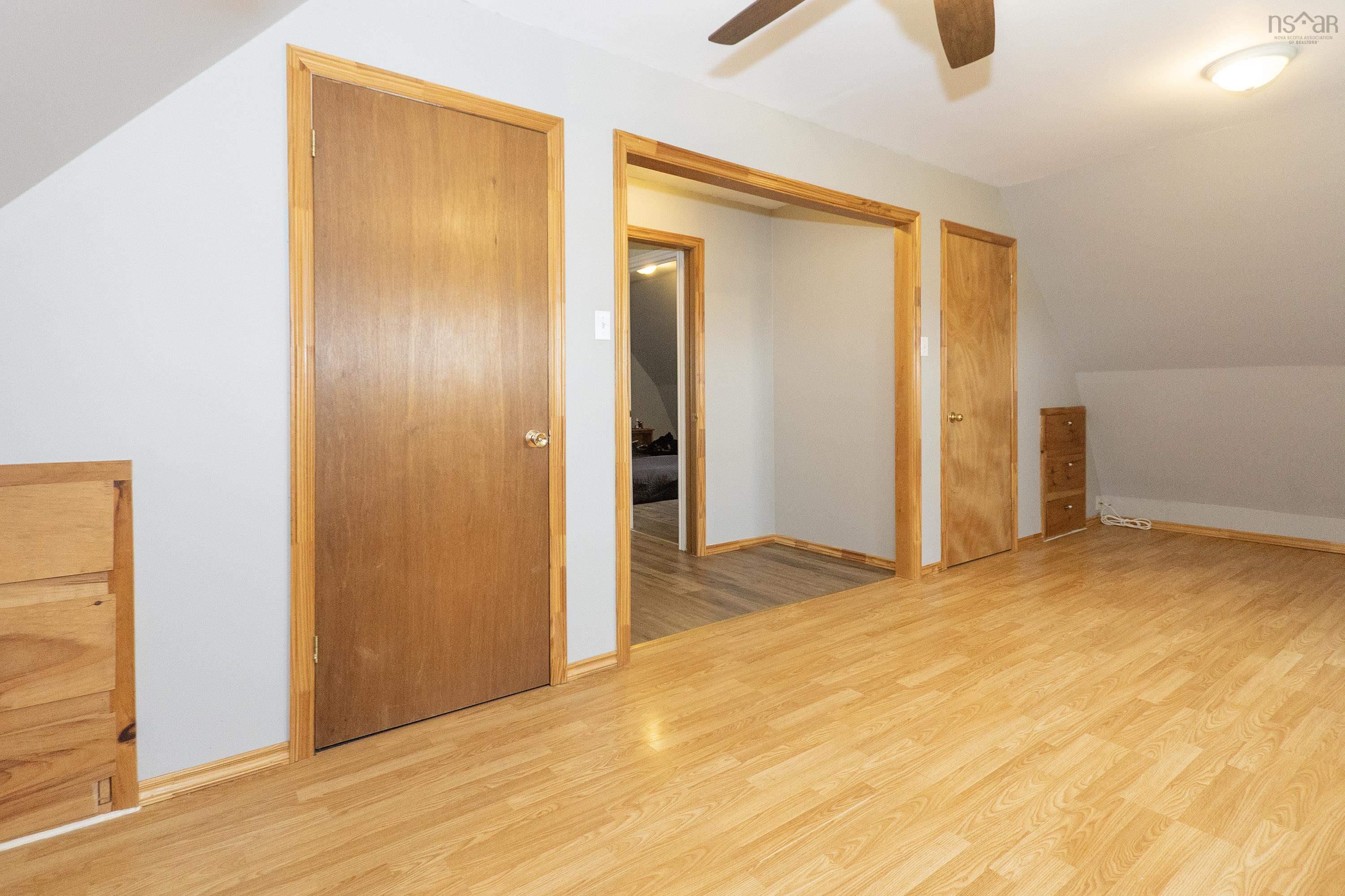 $284,900.00: 1100 Highway 6, Warren